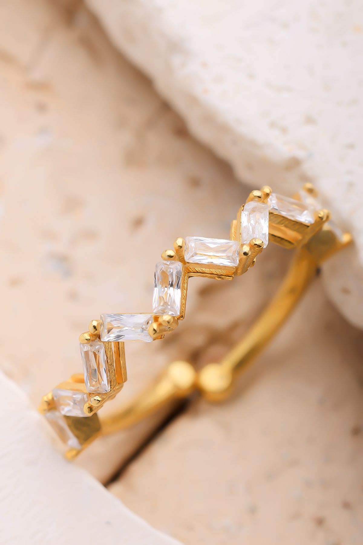Lucente Jewellery Özel Hediye Kutulu Minimal Zigzag Baget Taşlı Gümüş Altın Kaplama Ayarlanabilir Yüzük