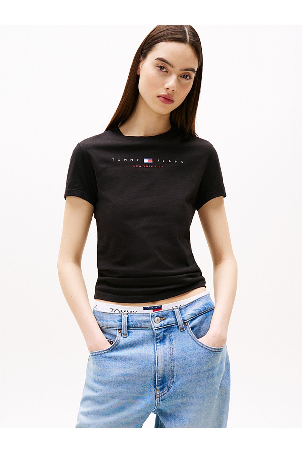Tommy Hilfiger Linear Logo Slim T-Shirt