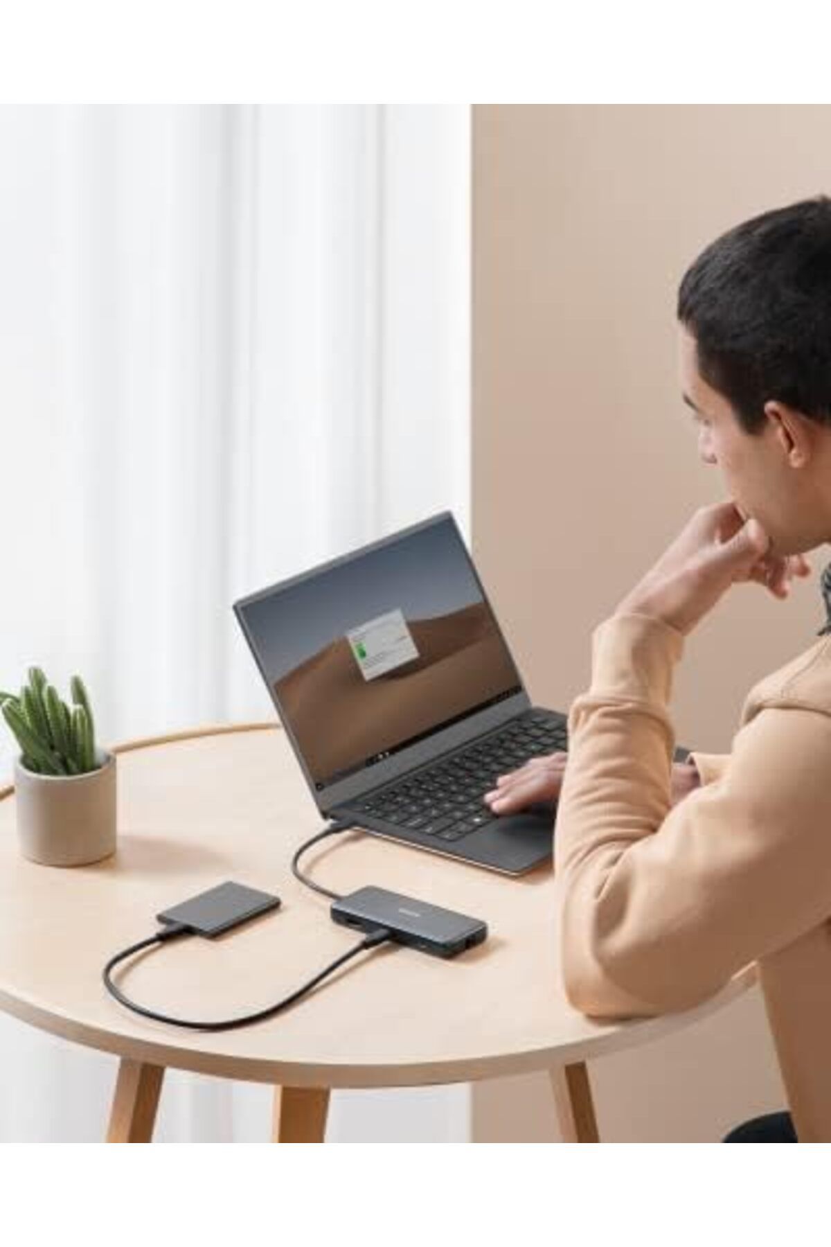 Anker-USB-C Hub 8-in-1 with 100W Power Delivery and 4K HDMI Port 6