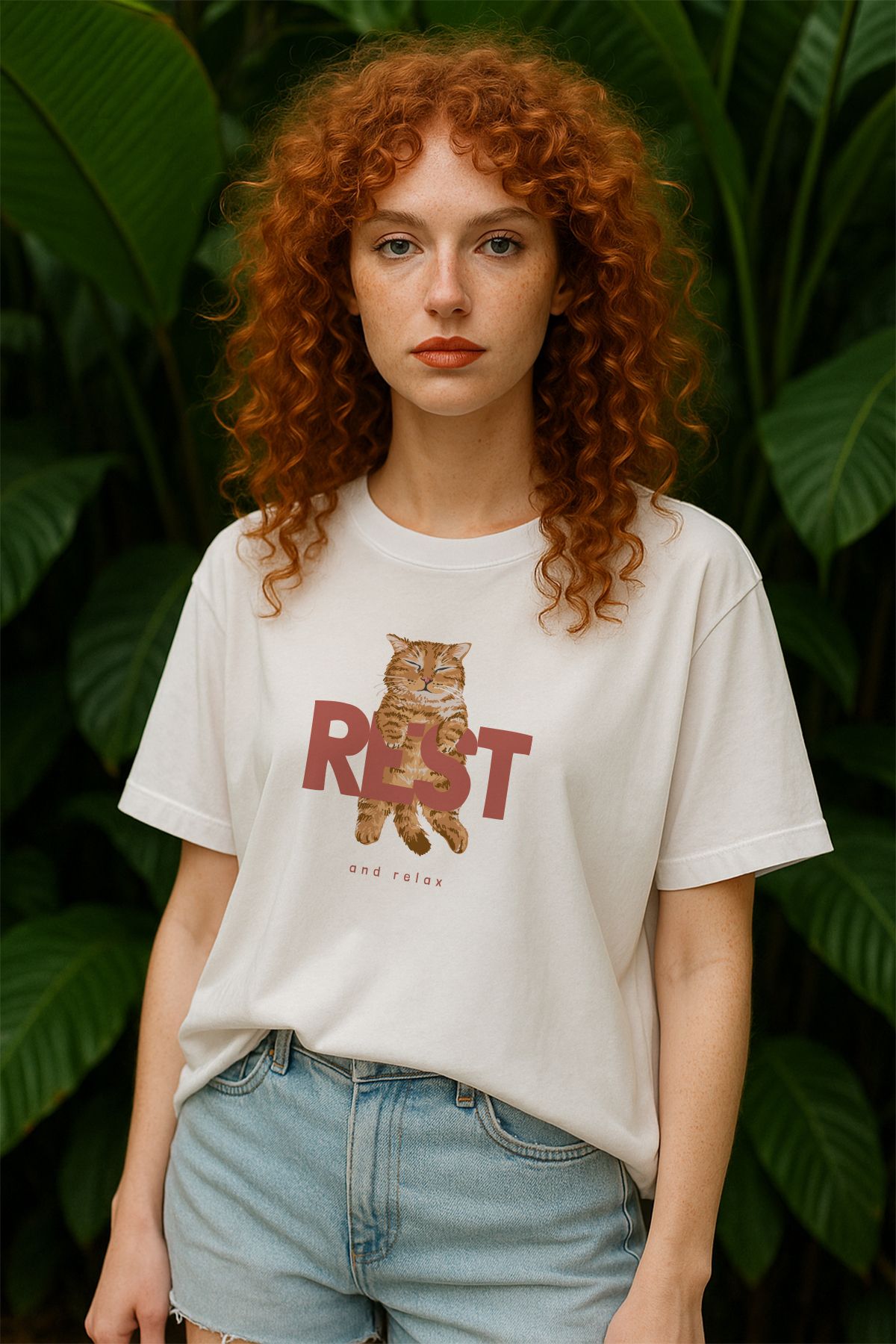 TARZ STİL Kadın Oversize Rest Kedicik Baskılı Kısa Kollu Trend Tişört 16310