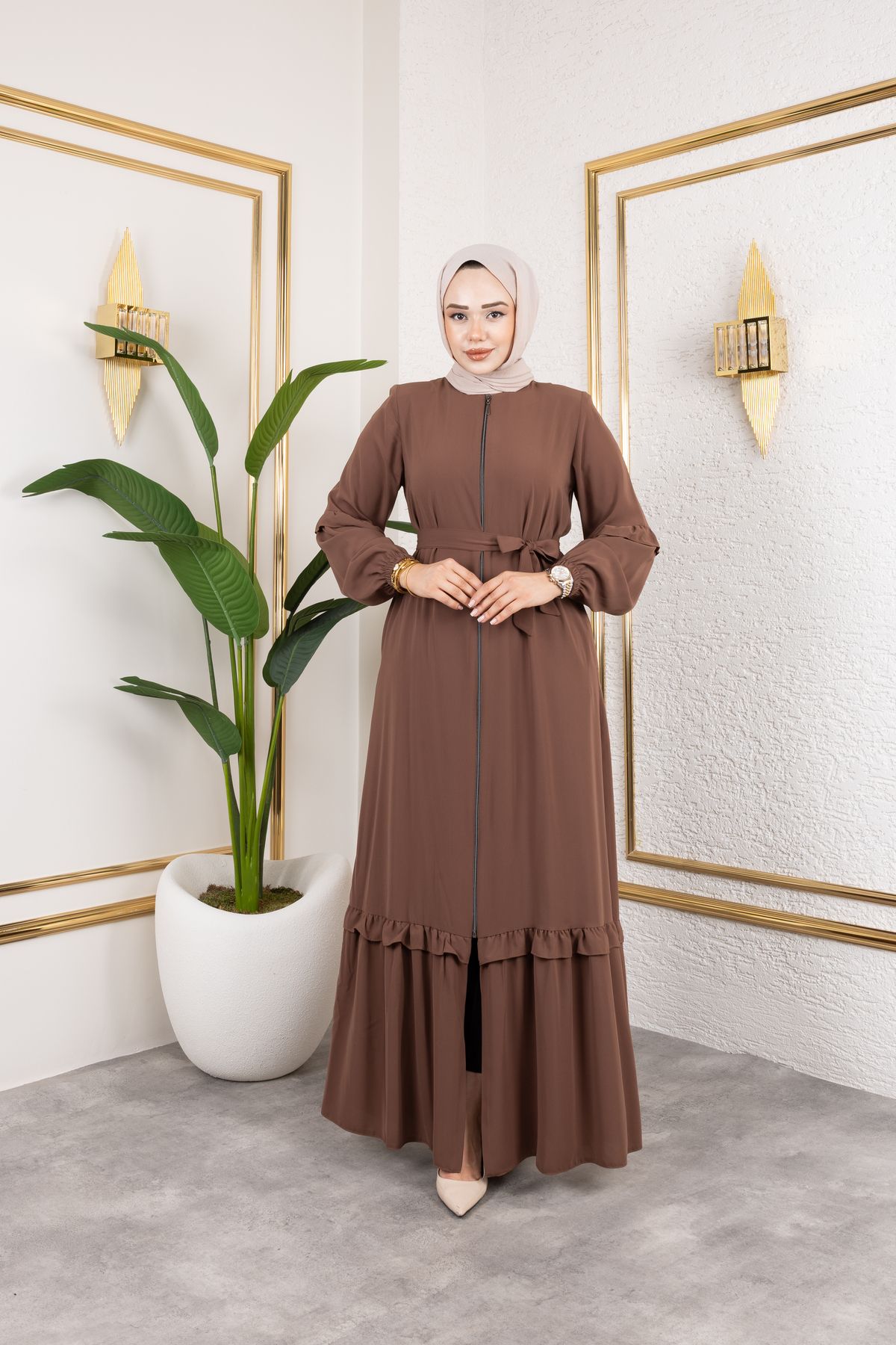 Butik Medine İpeği Fırfır Detay'lı Feracce