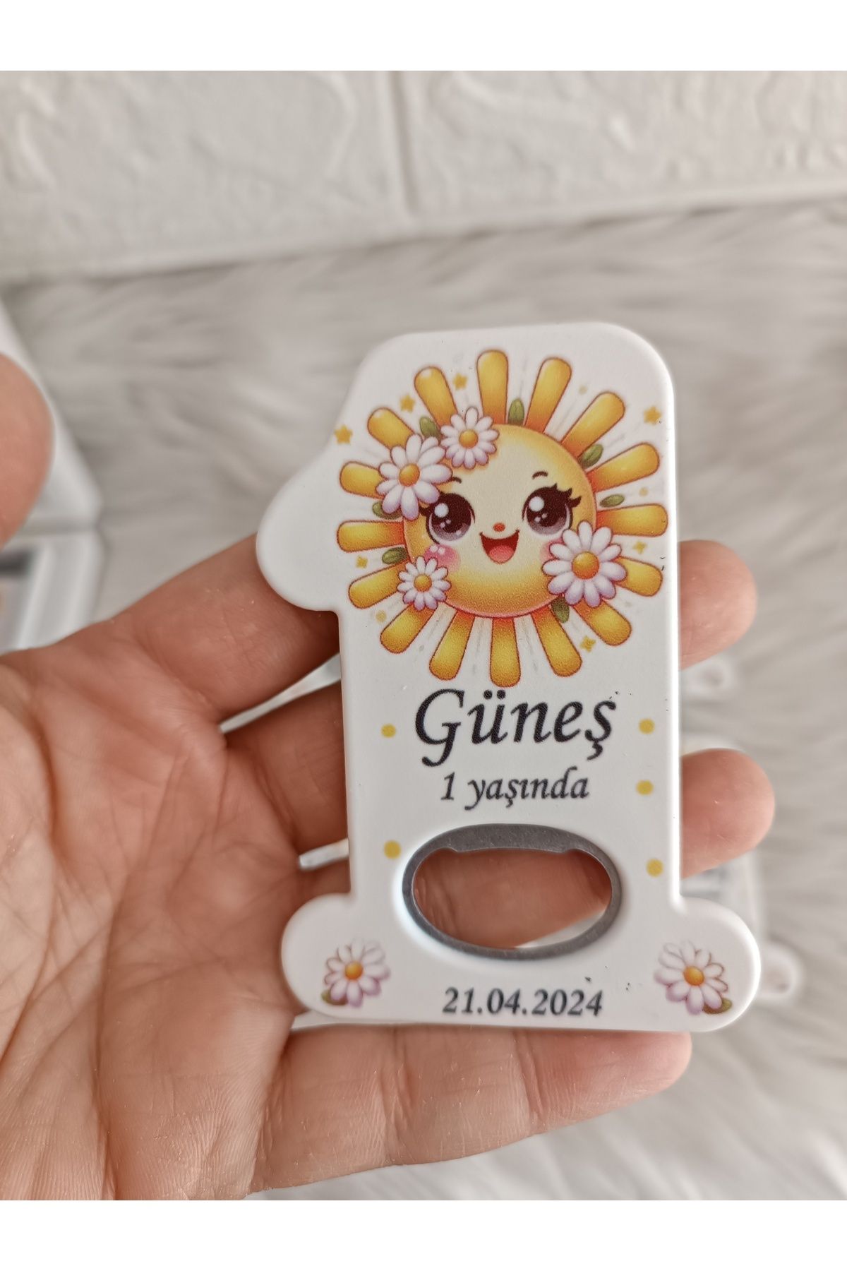 Doğrukan Hediyelik 25 adet papatyalı güneş konsept 1 rakam açacak magnet yenidoğan doğum günü mevlüt hediyelikleri