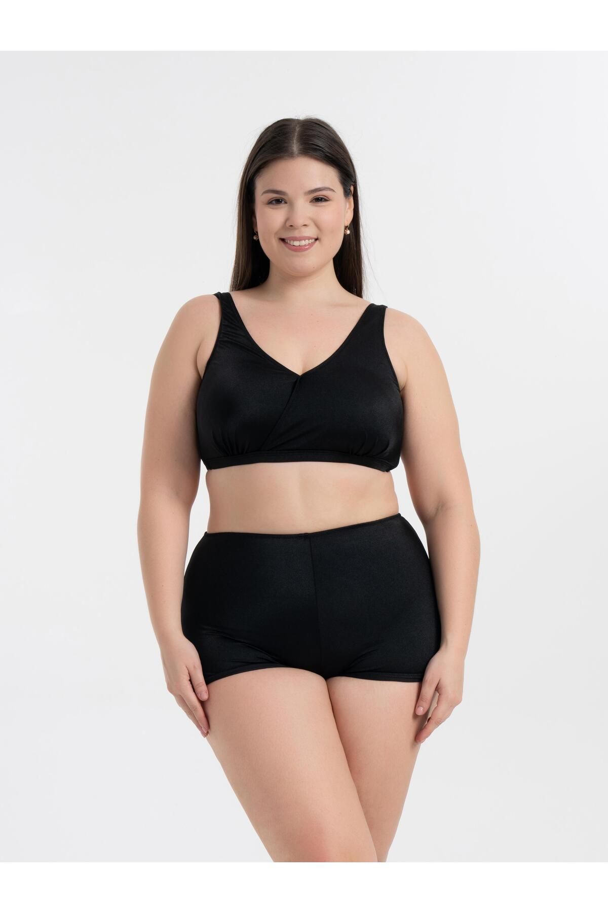 AQUAVİVA Kadın Parlak Siyah Büyük Beden Quinn Kruvaze Detaylı Toparlayıcı Şortlu Bikini Takımı