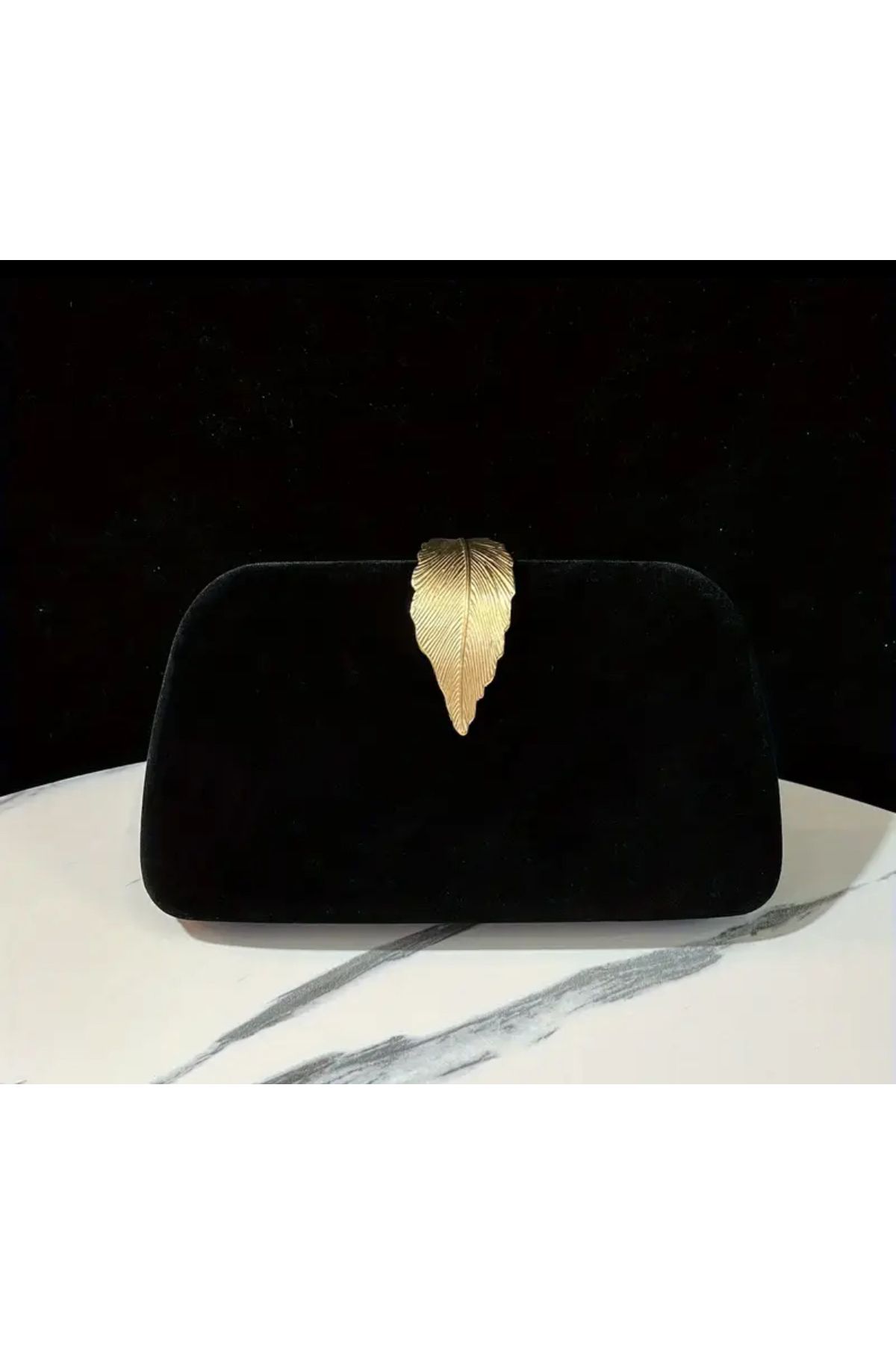 LİLİBETH BİJOU Altın Yaprak Detaylı Kadife Siyah Abiye Clutch