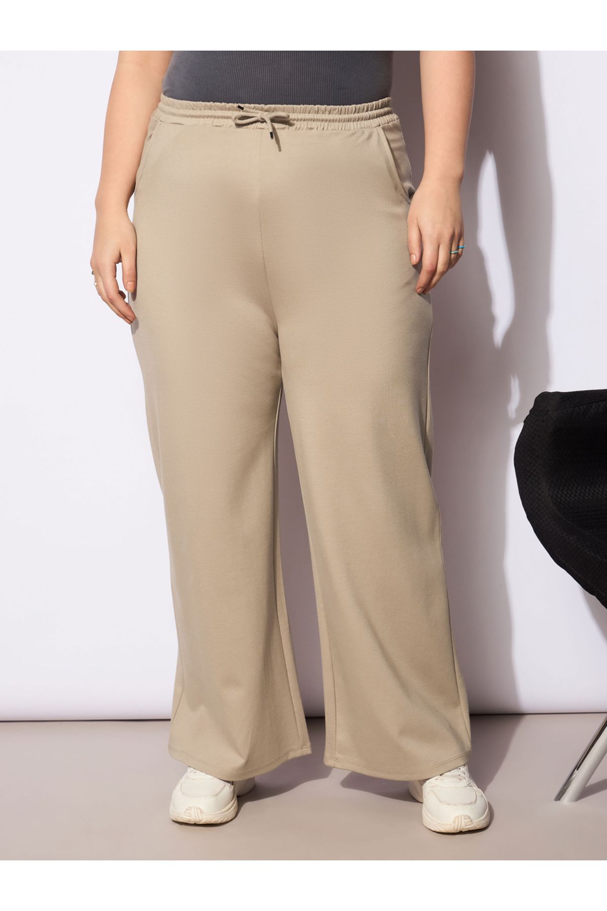 Sassafras By Styli-Plus Size Regular Fit Pants with Drawstring 7