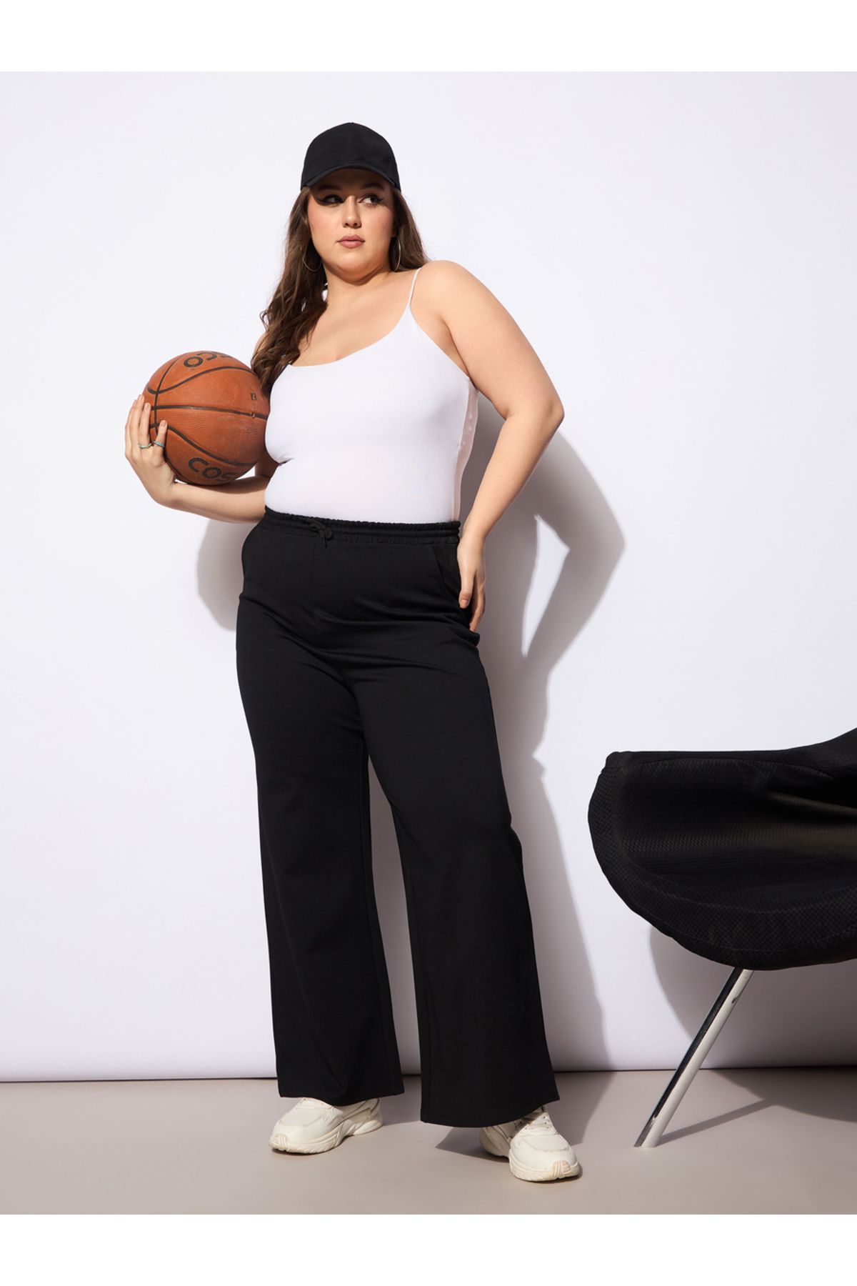 Sassafras By Styli-Plus Size Regular Fit Pants with Drawstring 6