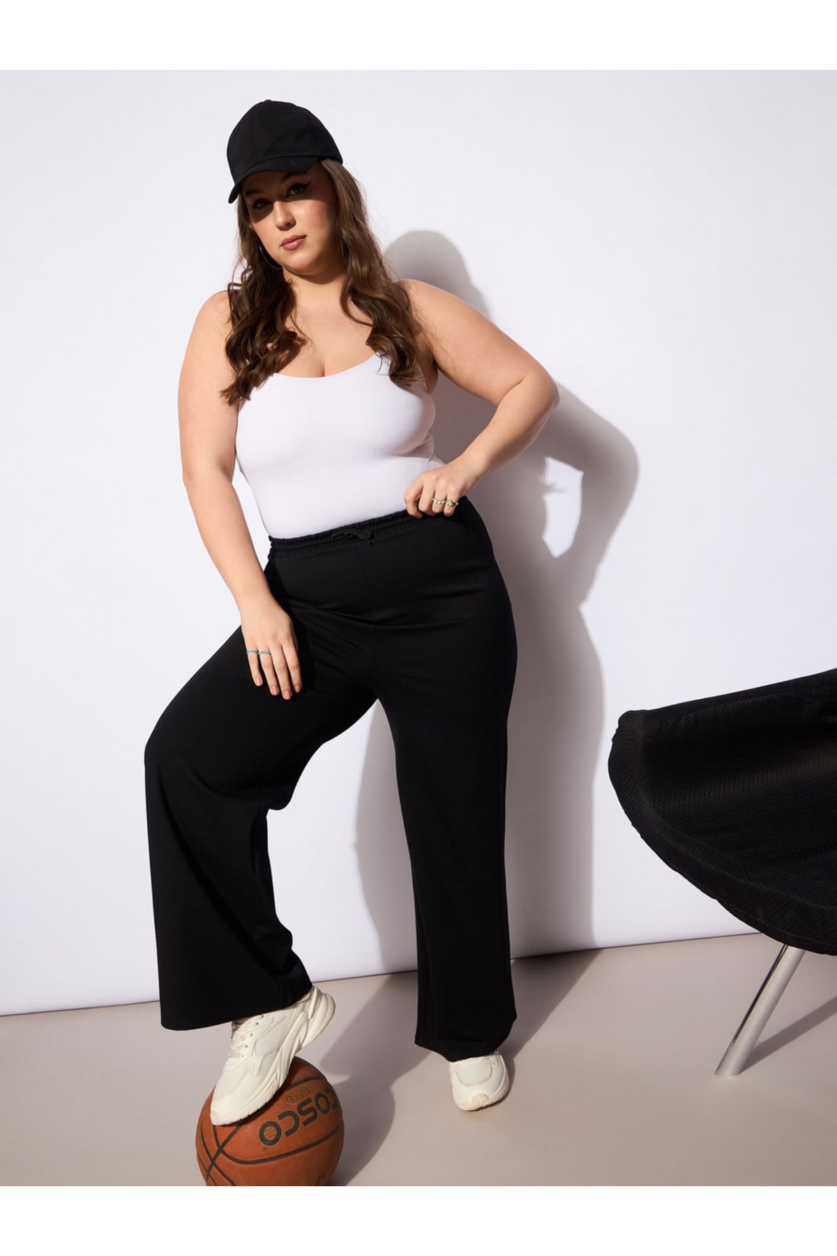 Sassafras By Styli-Plus Size Regular Fit Pants with Drawstring 2