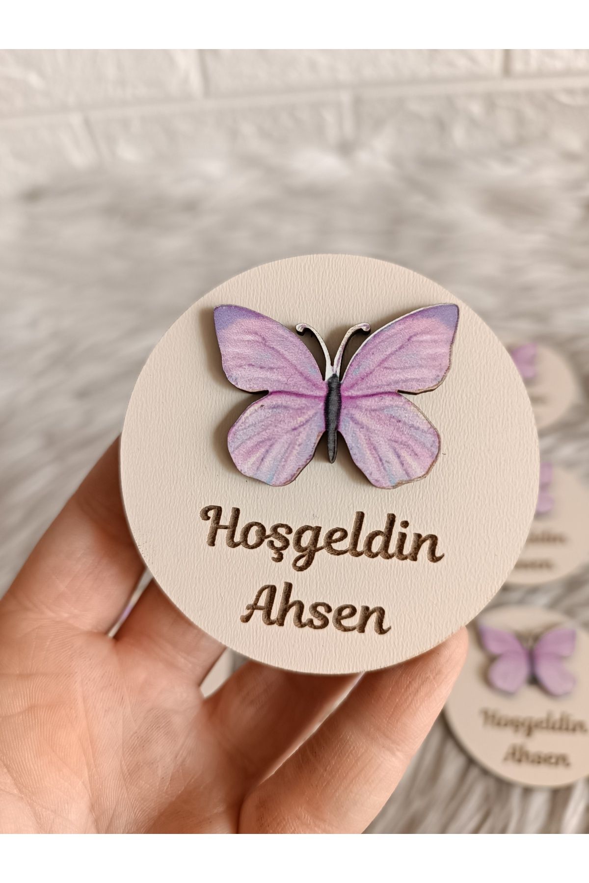 Doğrukan Hediyelik Pembe antenli kelebek figürlü ahşap yenidoğan doğum günü magnet hediyelik (10 adet)