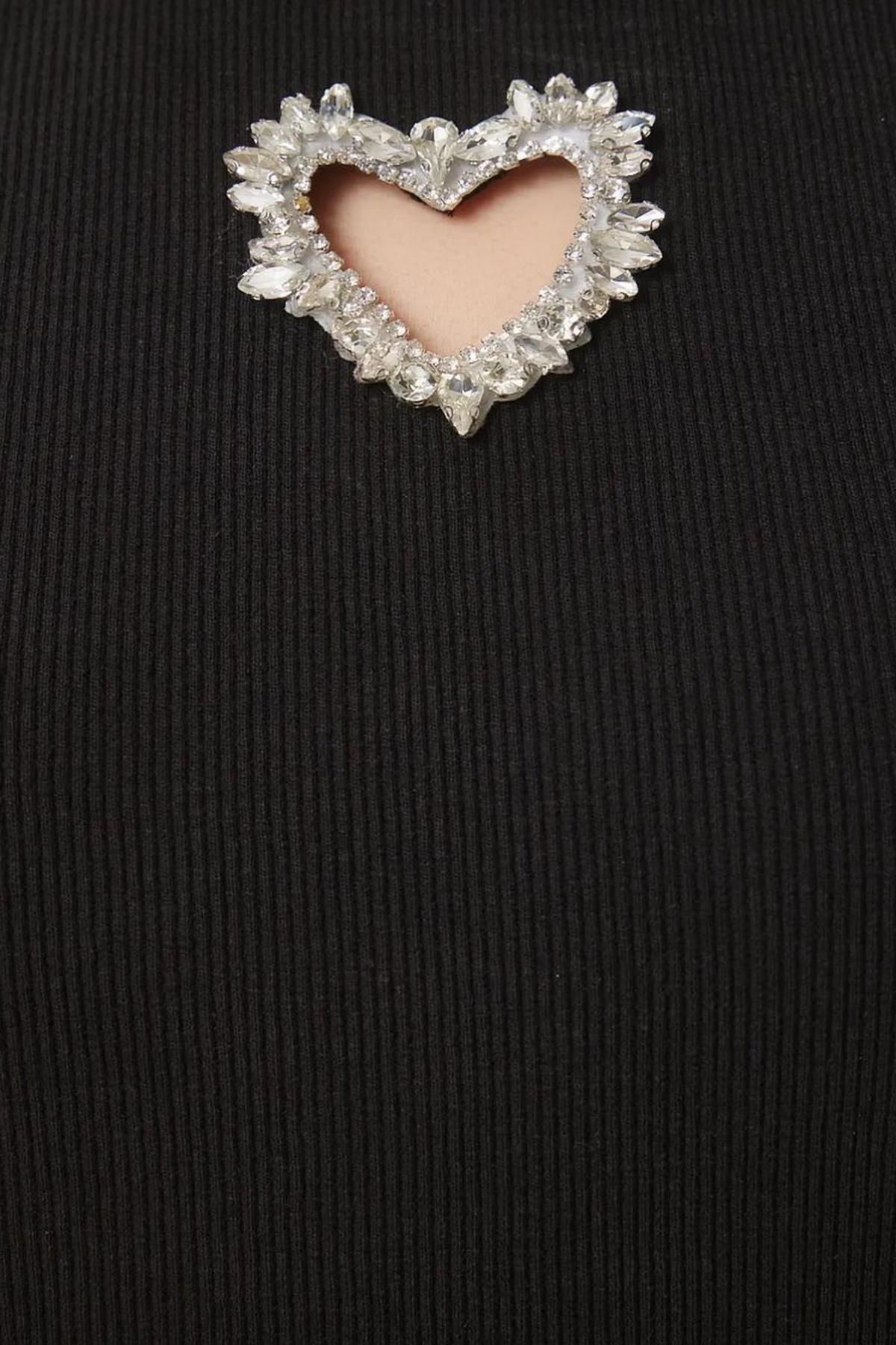 Derya butik Siyah Taş İşlemeli Kalp Detaylı Fitilli Bluz