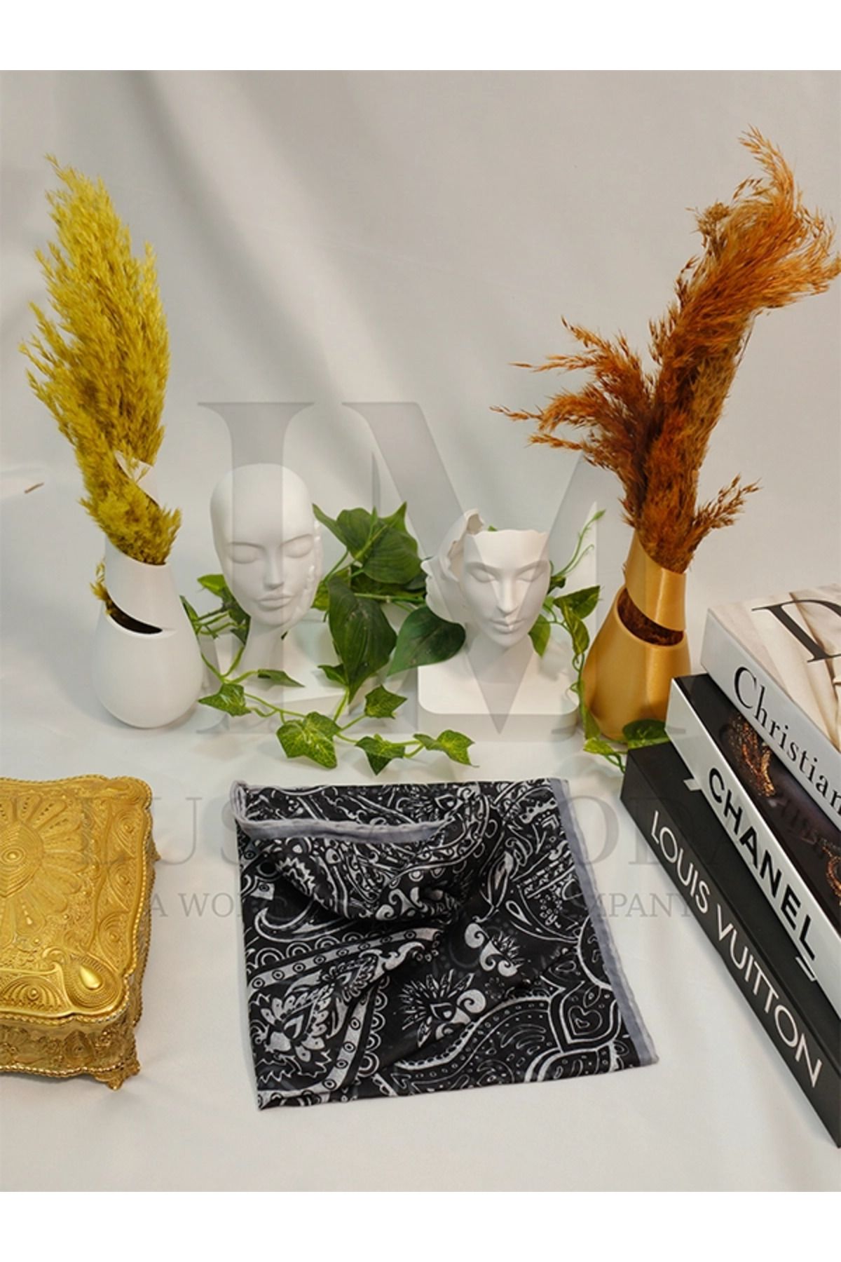 LUSSAMODA SOFT PAMUKLU DESENLİ EL DİKİŞ EŞARP