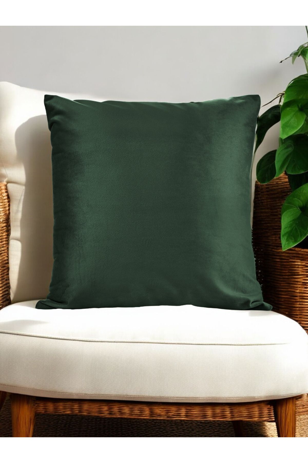 ASDİVA MALCOLM Zümrüt Kadife Yumuşak Kumaş Dekoratif Kırlent Kılıfı 45x45