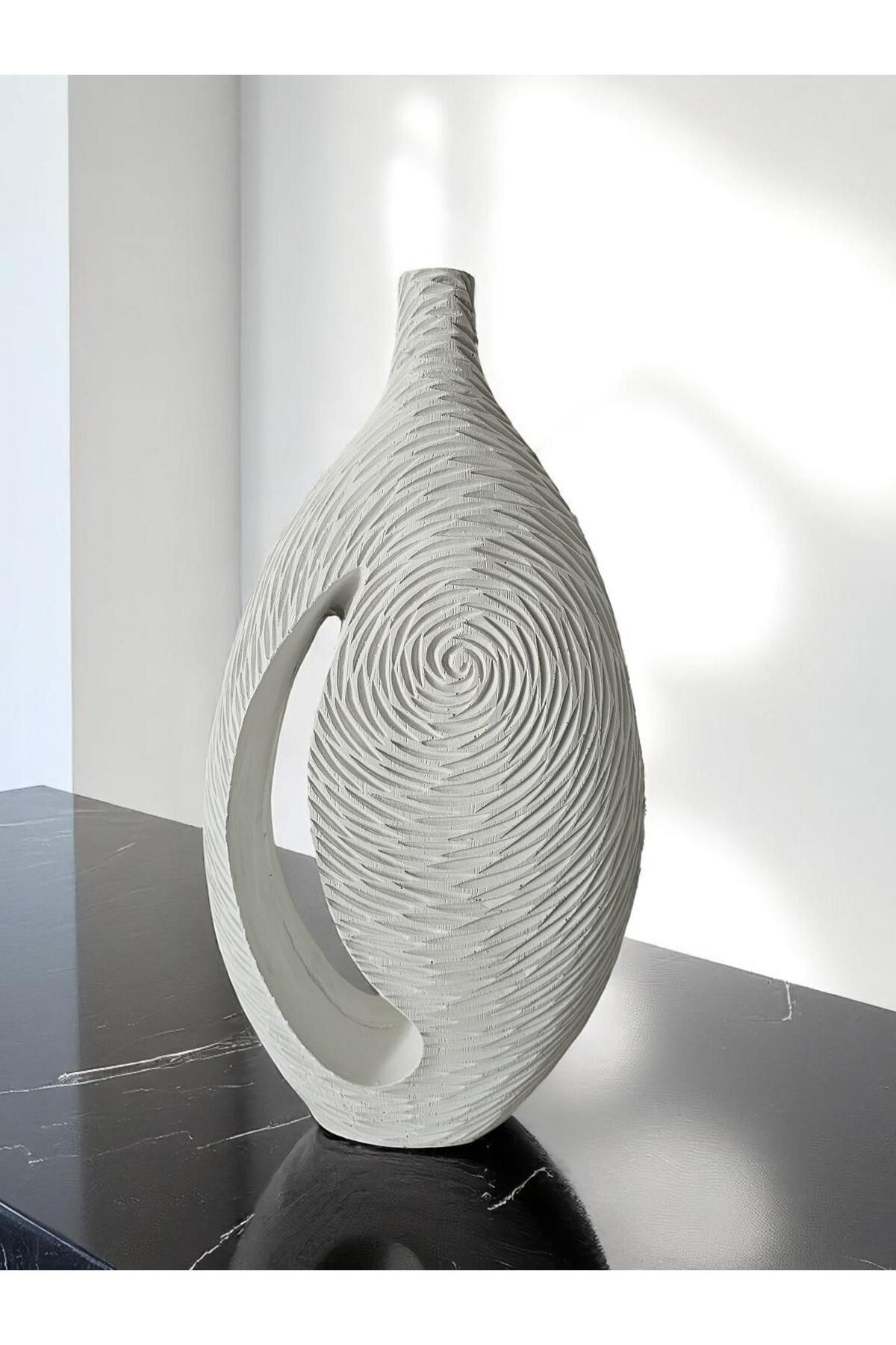 Hanlar Home Dikey Formlu Dekoratif Vazo - Minimal Tasarım (47x38x6)