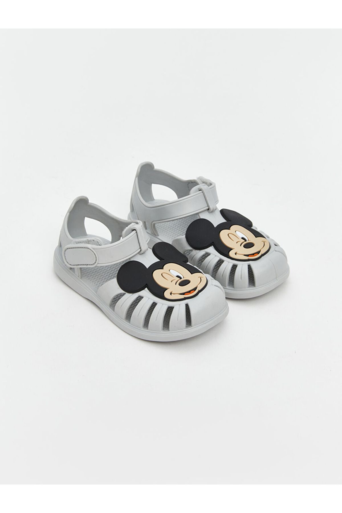 LC Waikiki Gri Mickey Mouse Baskılı Erkek Bebek Plaj Sandalet
