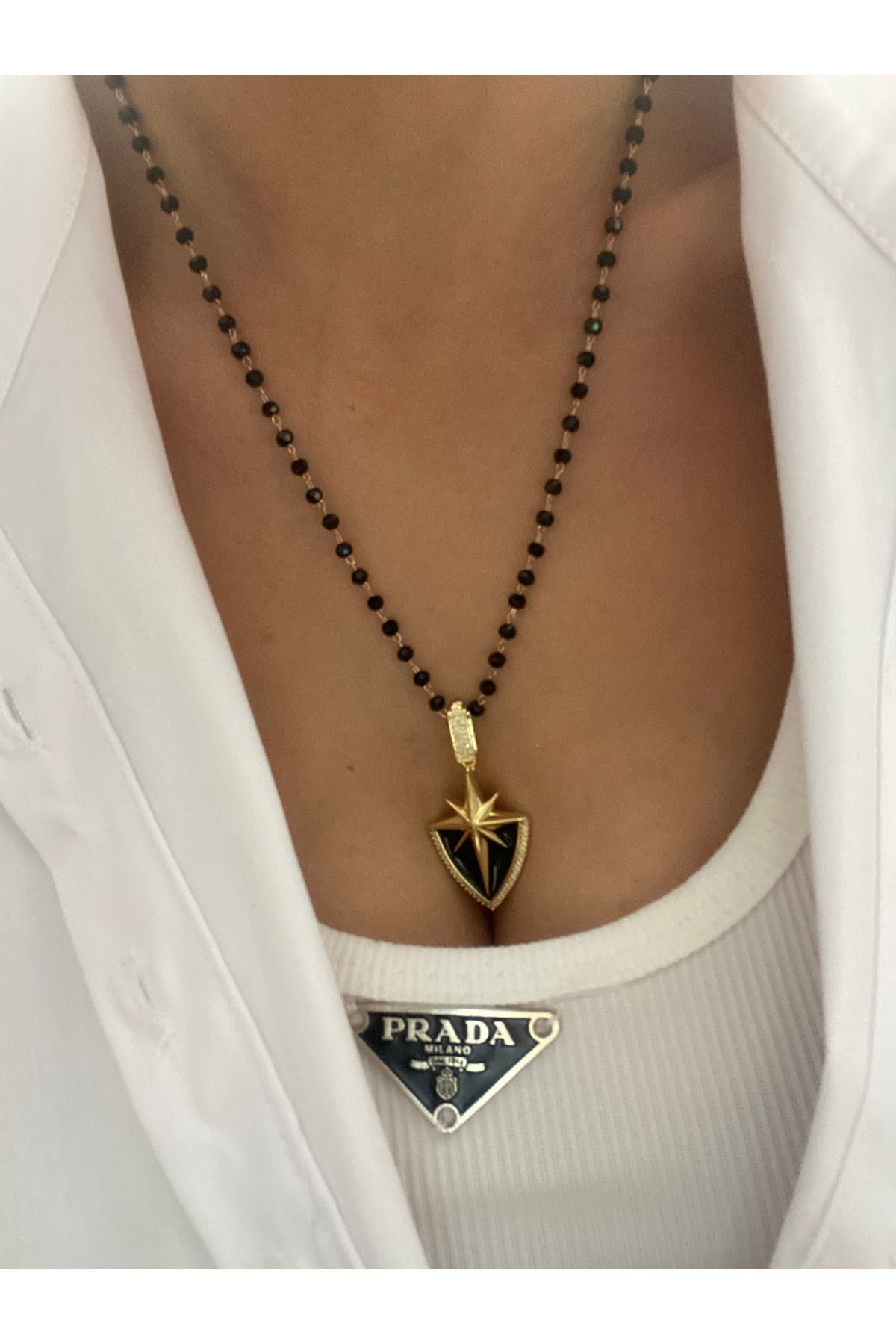 Byoz store Siyah boncuklu zincir gold şövalye kuzey yıldızı kolye