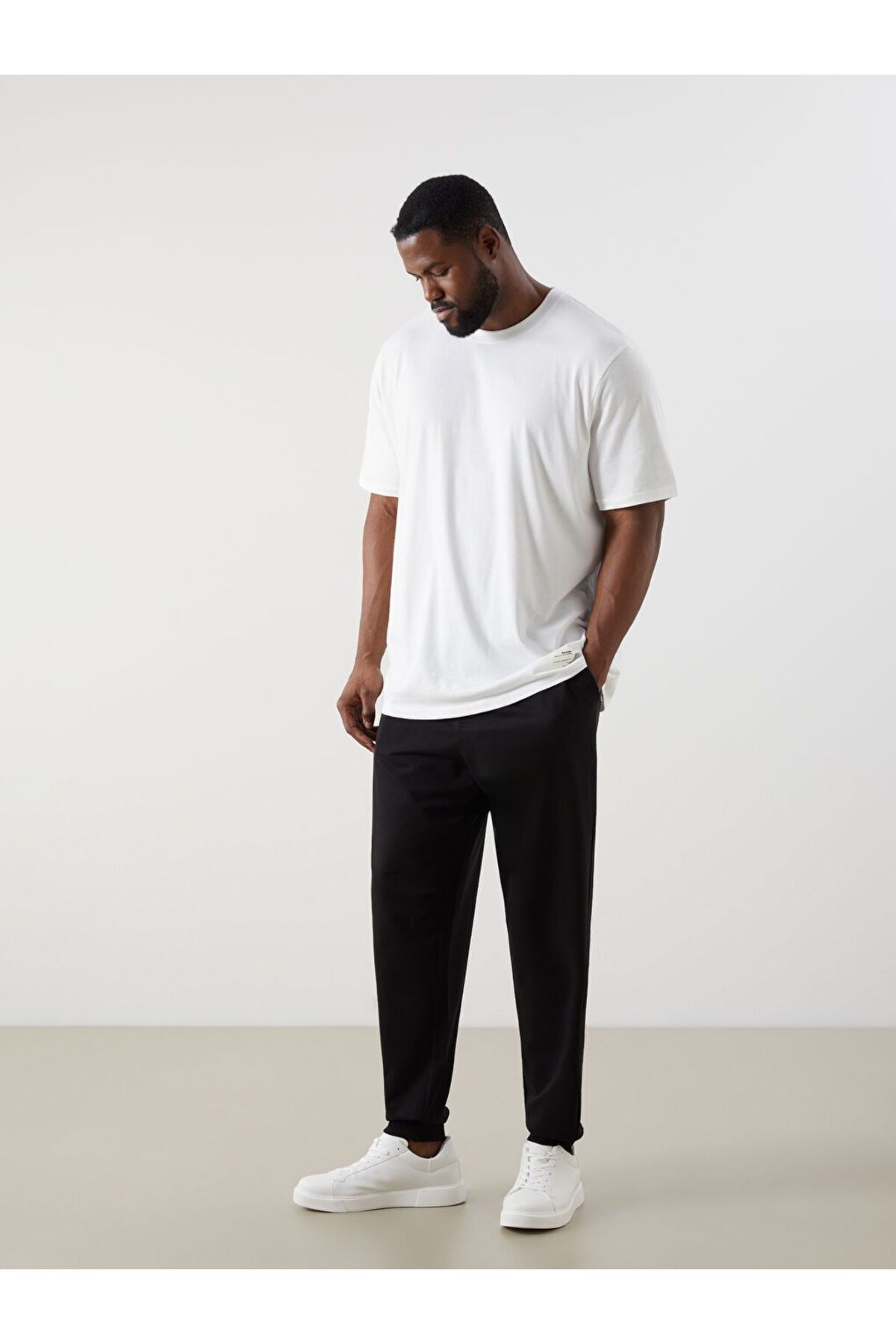 LC Waikiki LCWAIKIKI Classic Büyük Beden Standart Kalıp Erkek Jogger Eşofman Altı