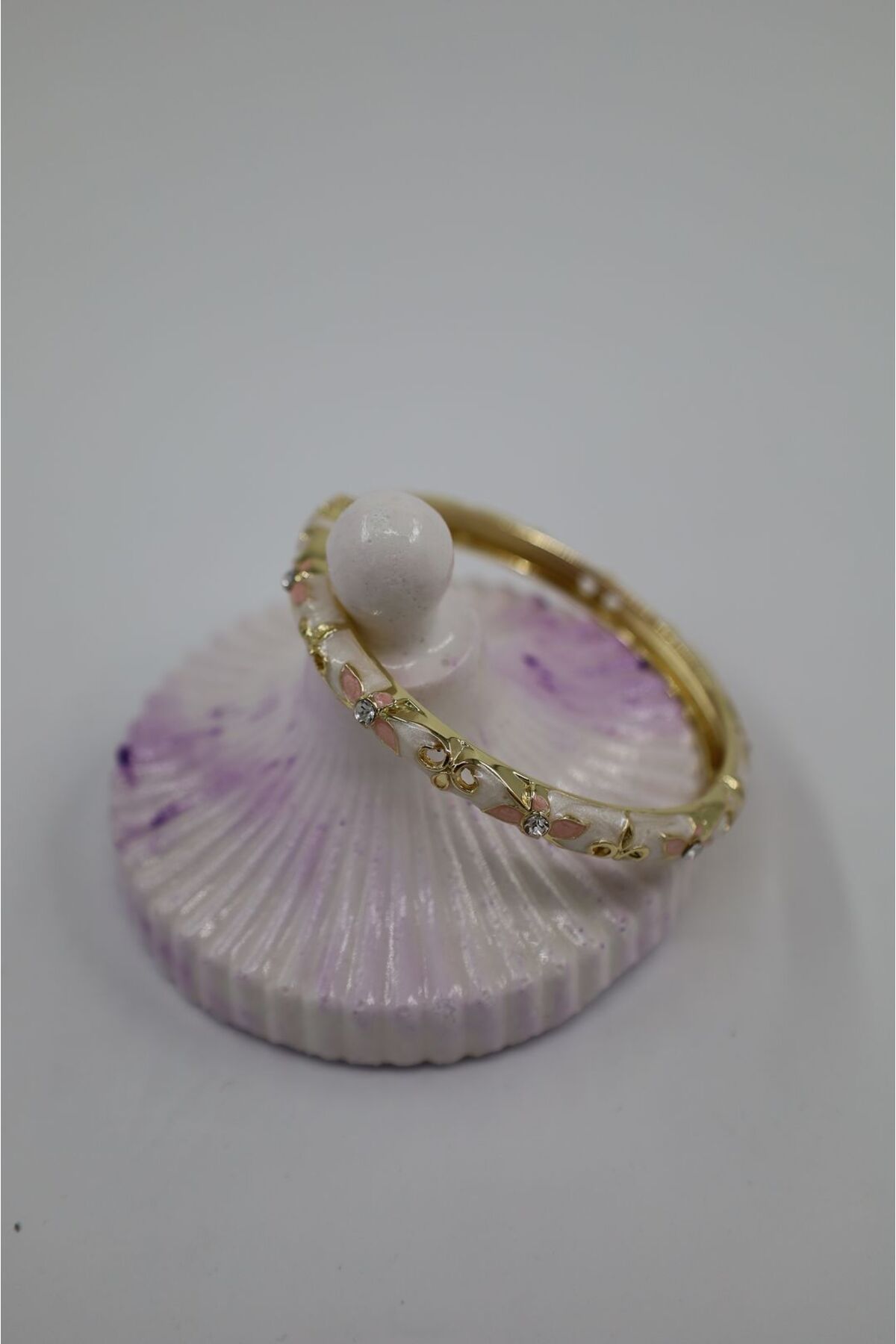 cindyaccessory Mine Çiçek Motifli Altın Renk Bileklik