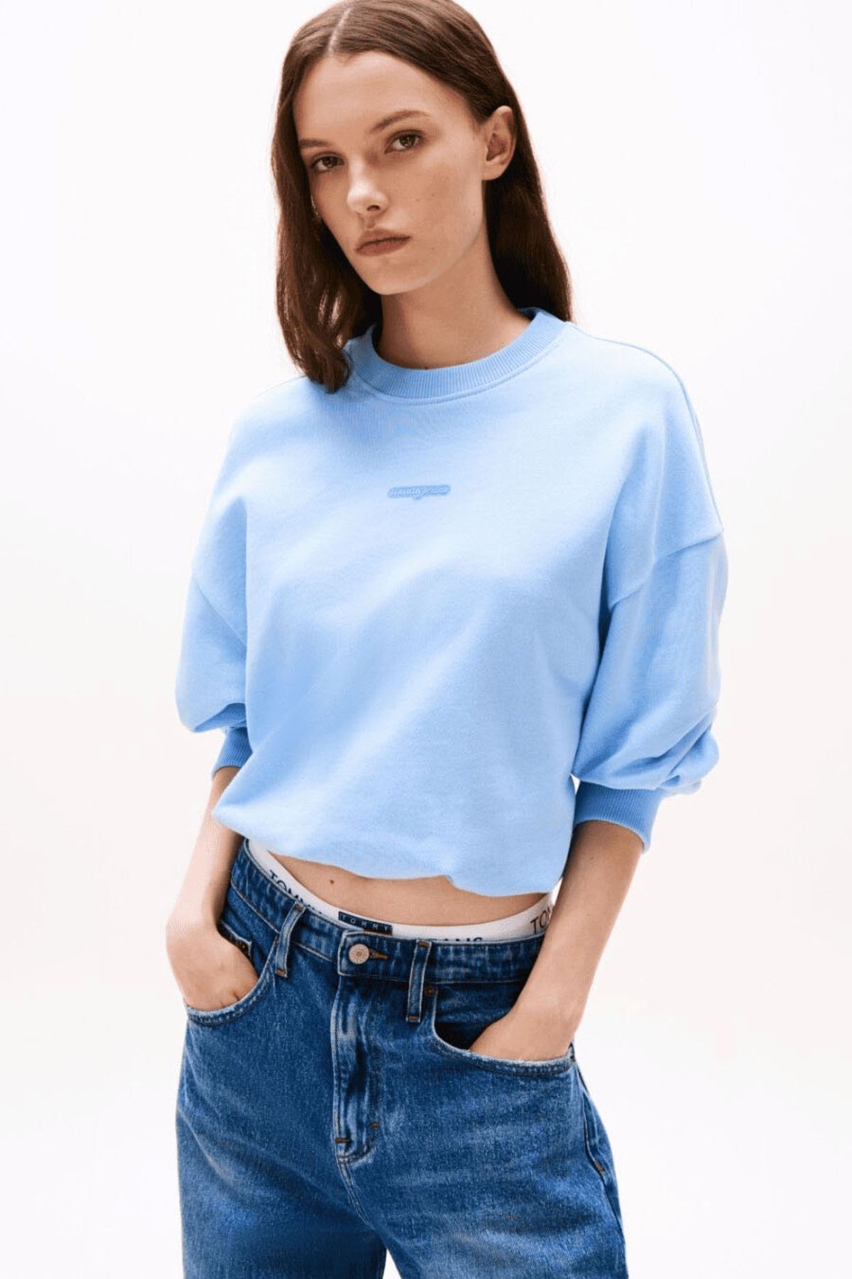 Tommy Hilfiger Kadın Crop Script Logolu Sweatshirt - Mavi