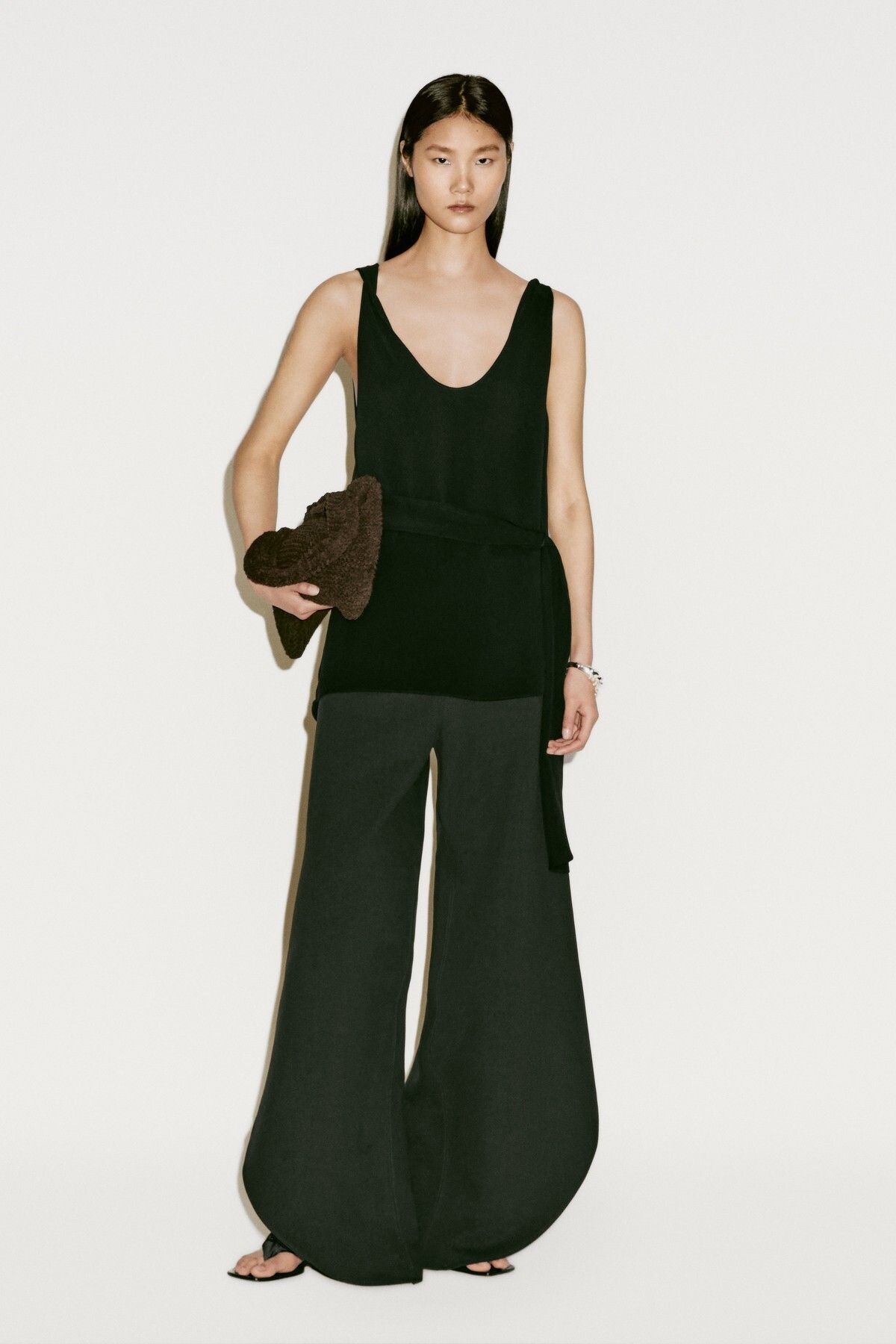 Massimo Dutti Paçaları yırtmaçlı pantolon - Limited Edition
