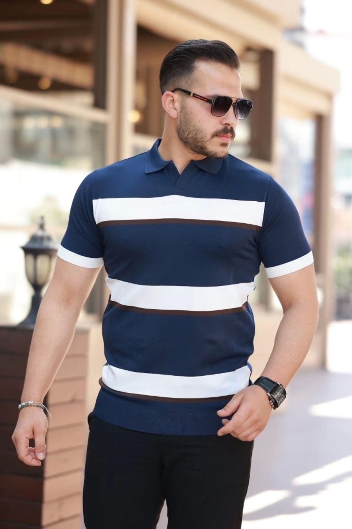 Butik Erkek şerit Desenli Hemşire Yaka Kısa Kollu Tişört