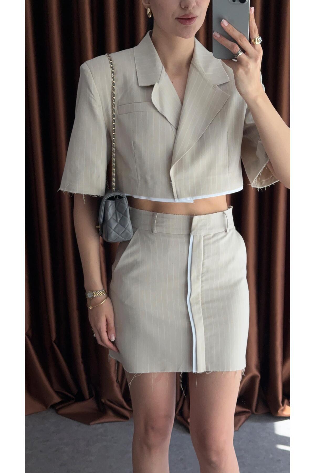HAZELANNA-Shoulder Padded Striped Suit 5
