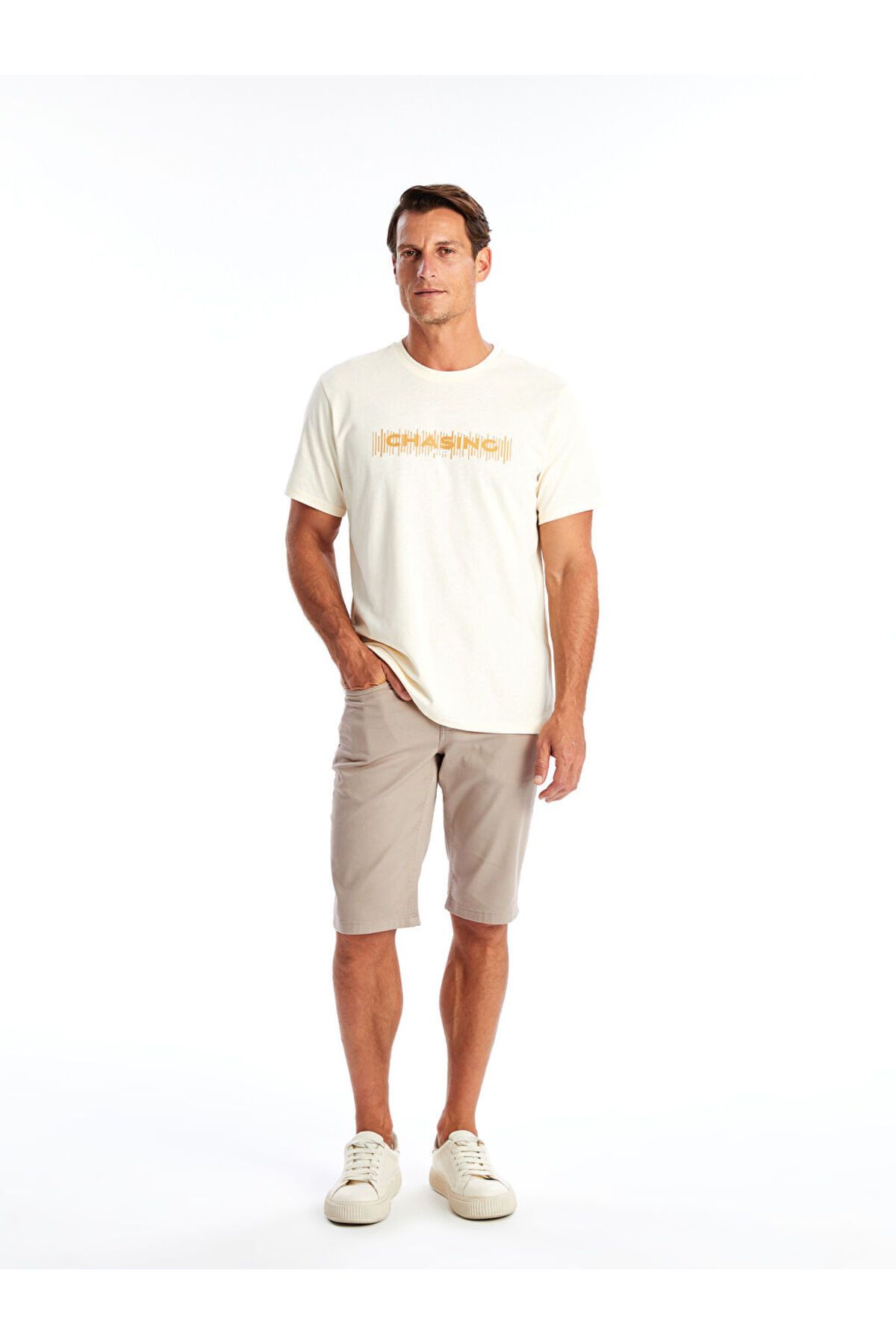 LC Waikiki Slim Fit Gabardin Erkek Bermuda Şort