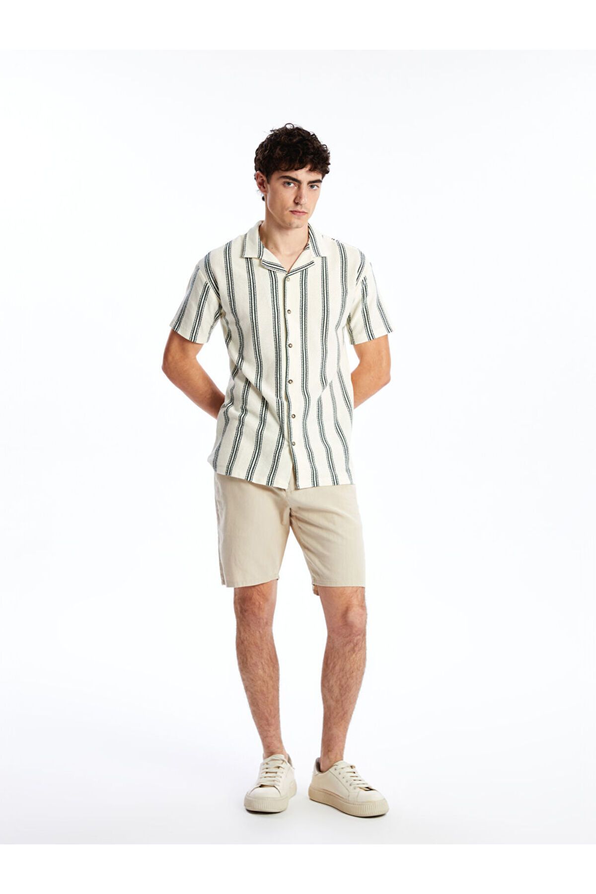 LC Waikiki Slim Fit Erkek Şort
