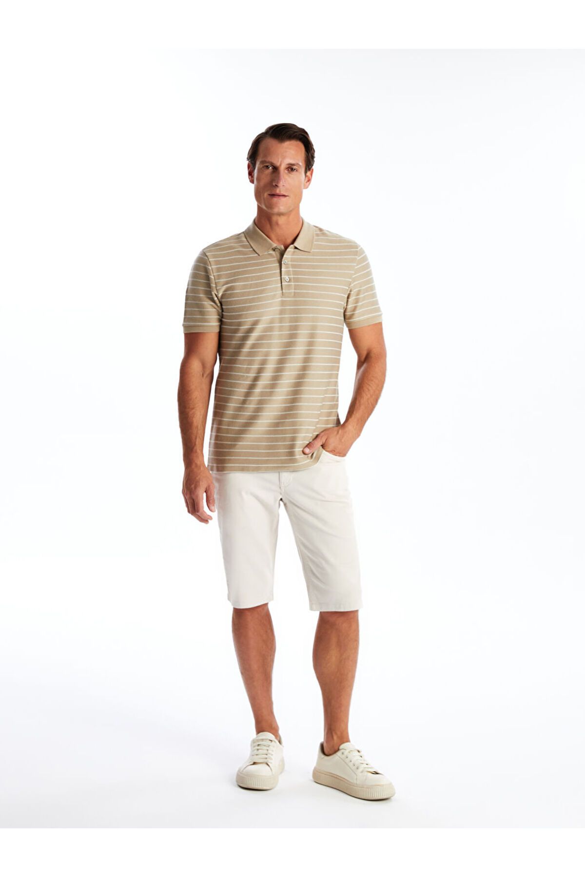LC Waikiki Slim Fit Gabardin Erkek Bermuda Şort