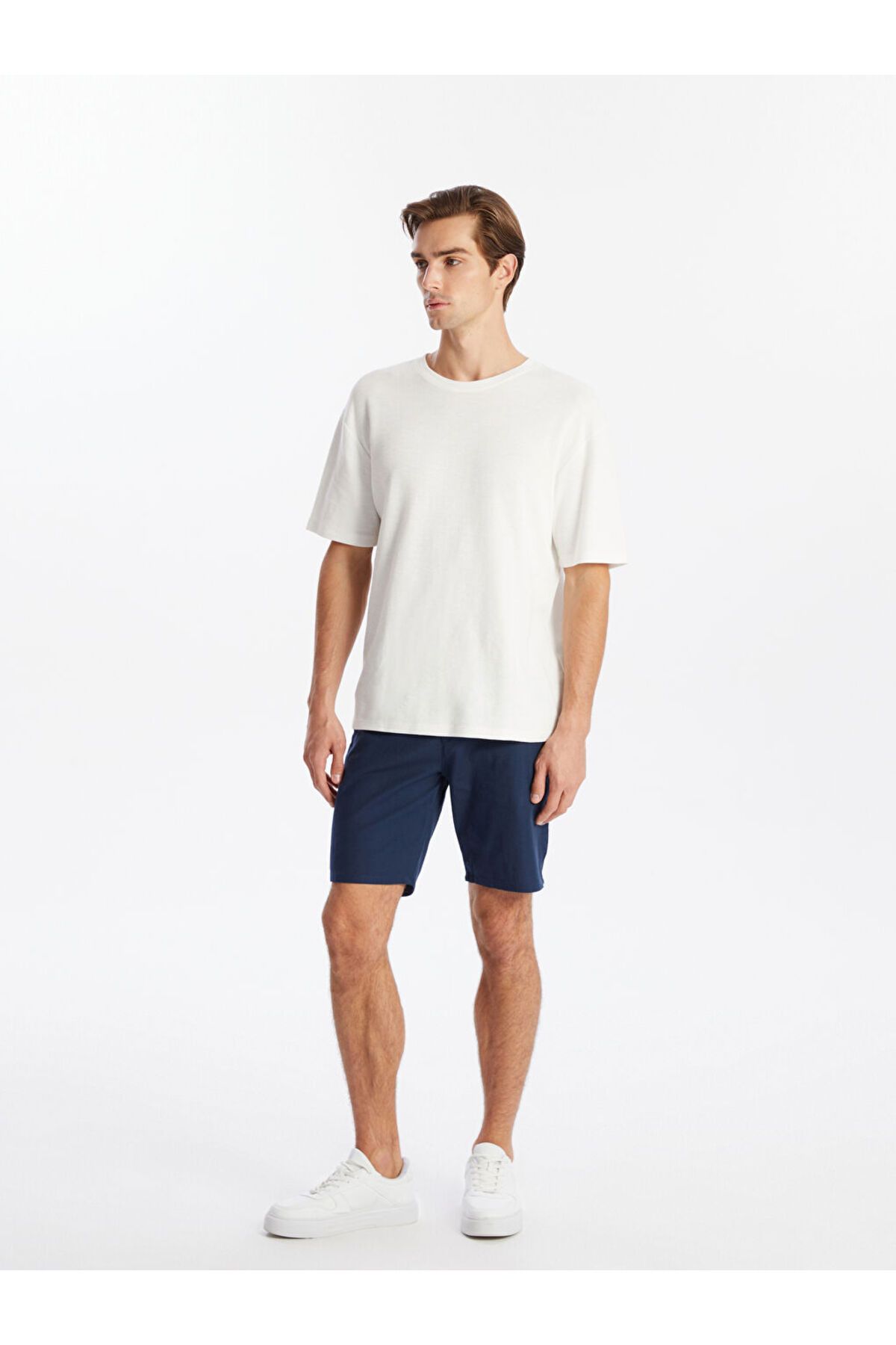 LC Waikiki Slim Fit Erkek Şort