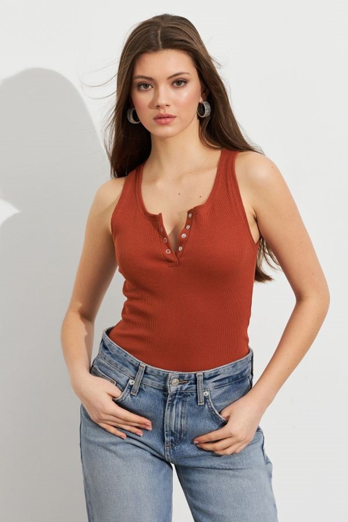 MAMAYAGA Kadın Kare Yaka Kalın Askılı Önden Çıtçıtlı Yazlık Crop Top Şık Bluz