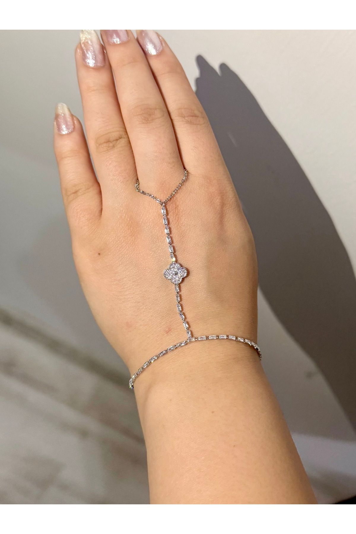 Gulsah's Store Çelik silver van cleef yonca şahmeran