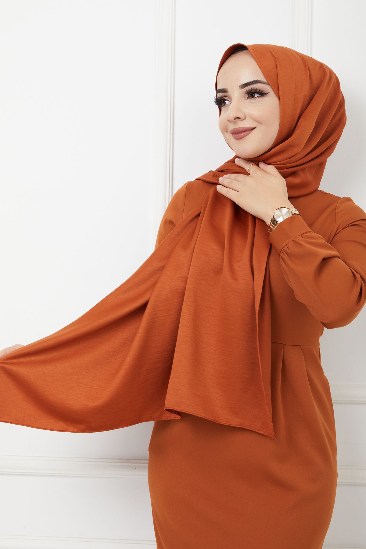 Butik ”%100 İpek Zarafeti | Lüks Dokunuşlu Şal Modelleri”