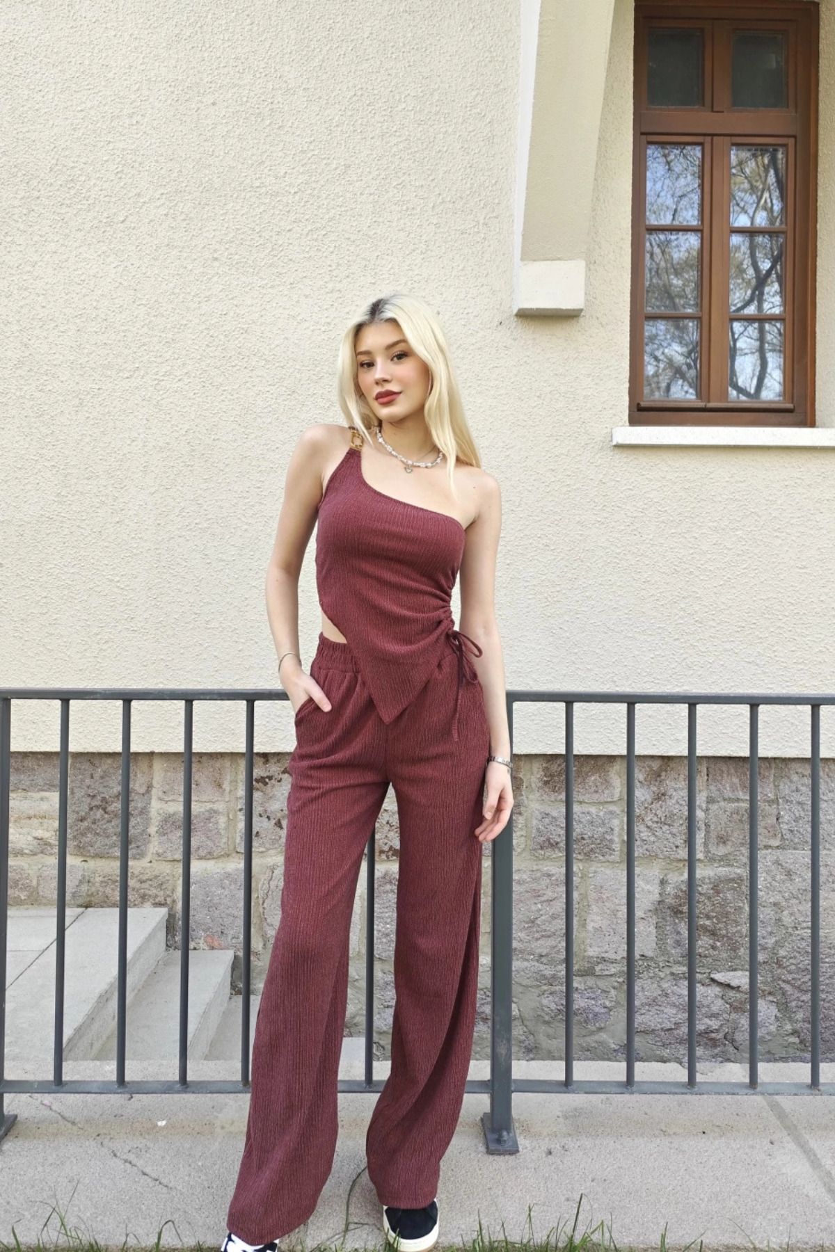 MOZENA Omuz Aksesuar Detaylı Asimetrik İkili Takım