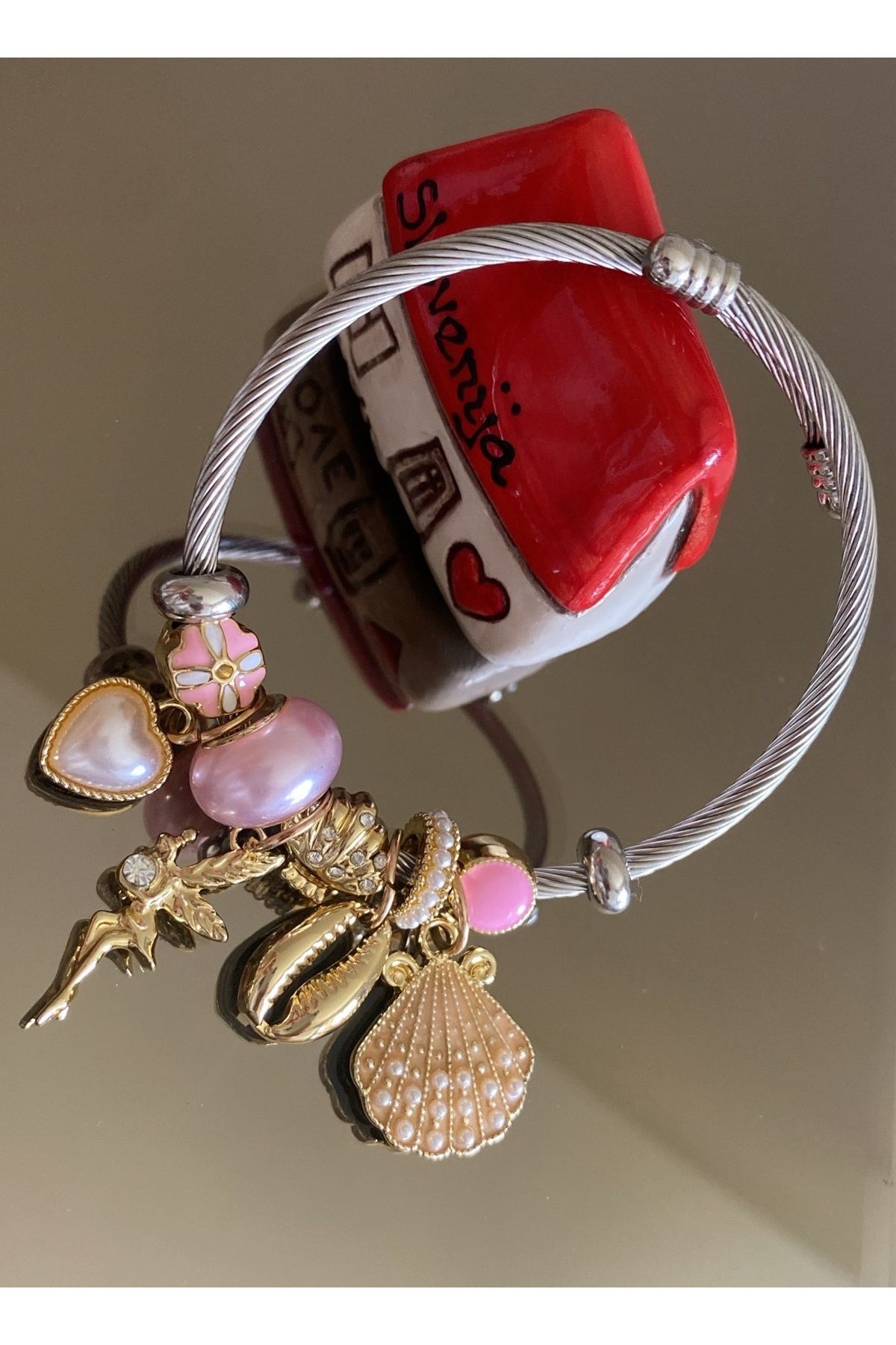 Luna Barella Pembe Deniz Kabuğu ve Peri Figürlü Charm Kadın Çelik Kelepçe Bileklik