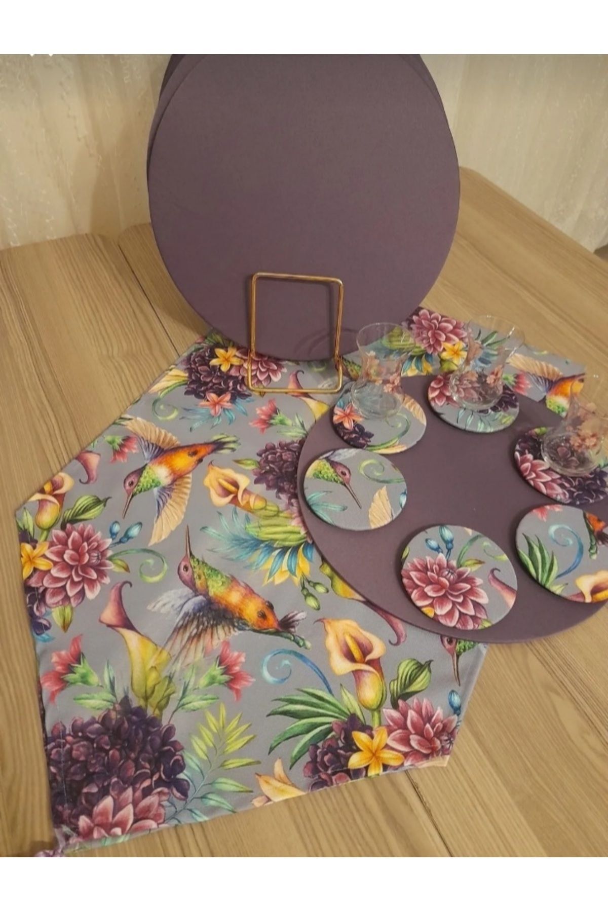Elioure Kuş Desenli Renkli Amerikan Servis ve Bardak Altlığı Takımı, 6'lı Set