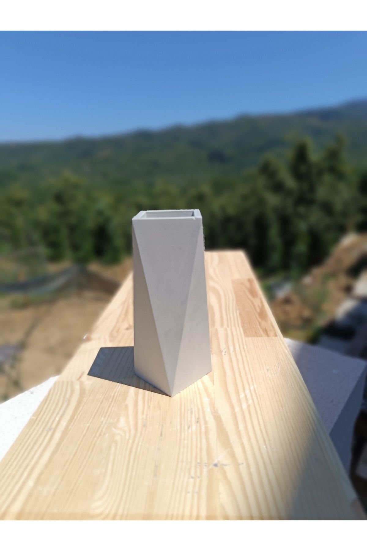 DemCey Home Geometrik Beton Vazo El Yapımı Dekoratif Taş Saksı