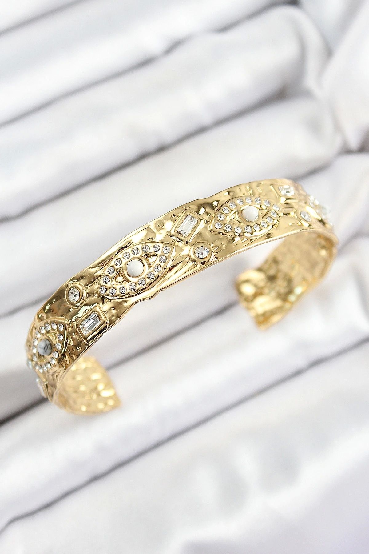 shopwave Pirinç Zirkon Taşlı Göz Model Gold Renk Altı Açık Kadın Bileklik