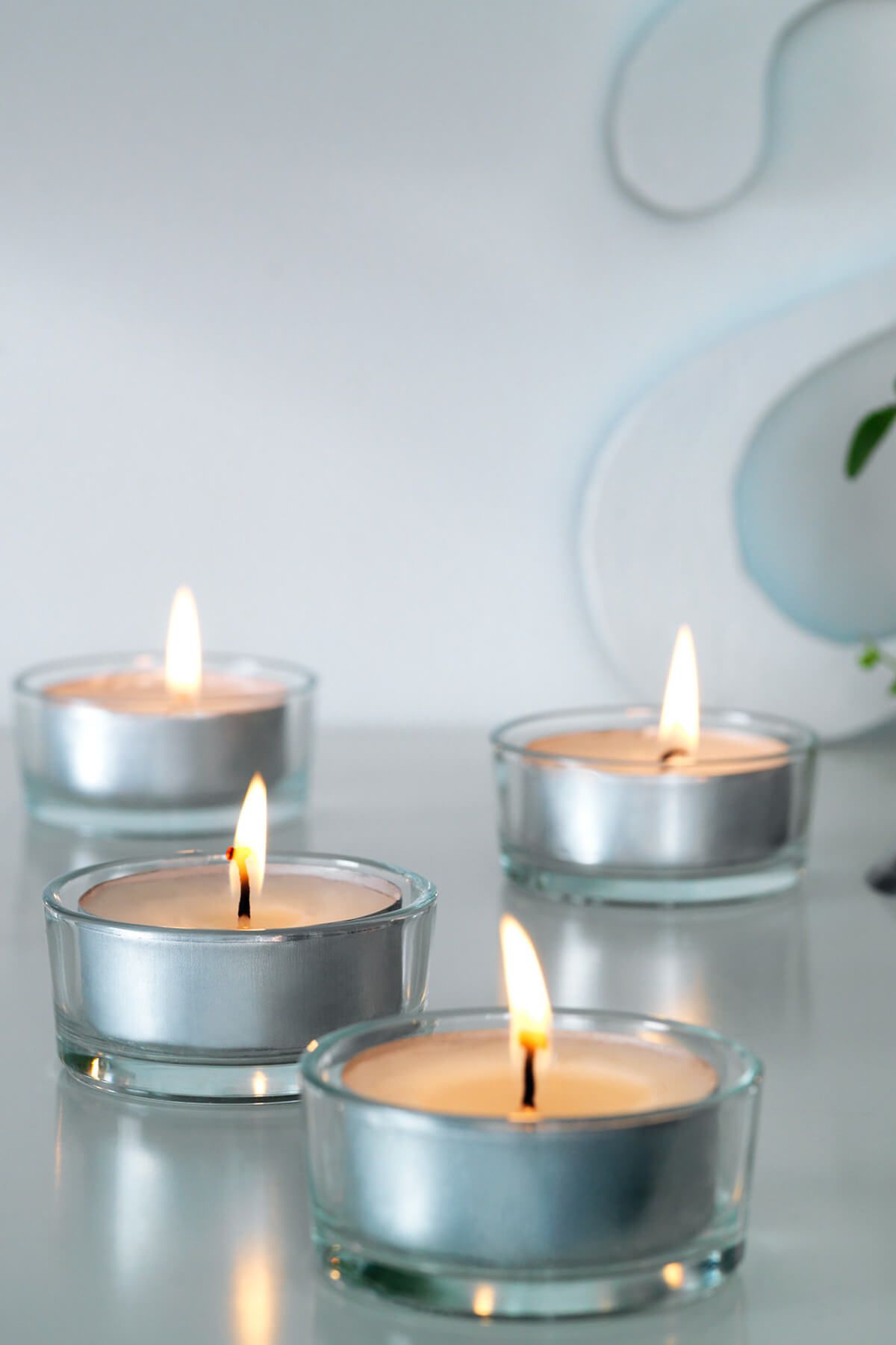 Elioure Şeffaf Tealight Mum, Sıcak ve Yumuşak Işıklandırma İçin Ideal
