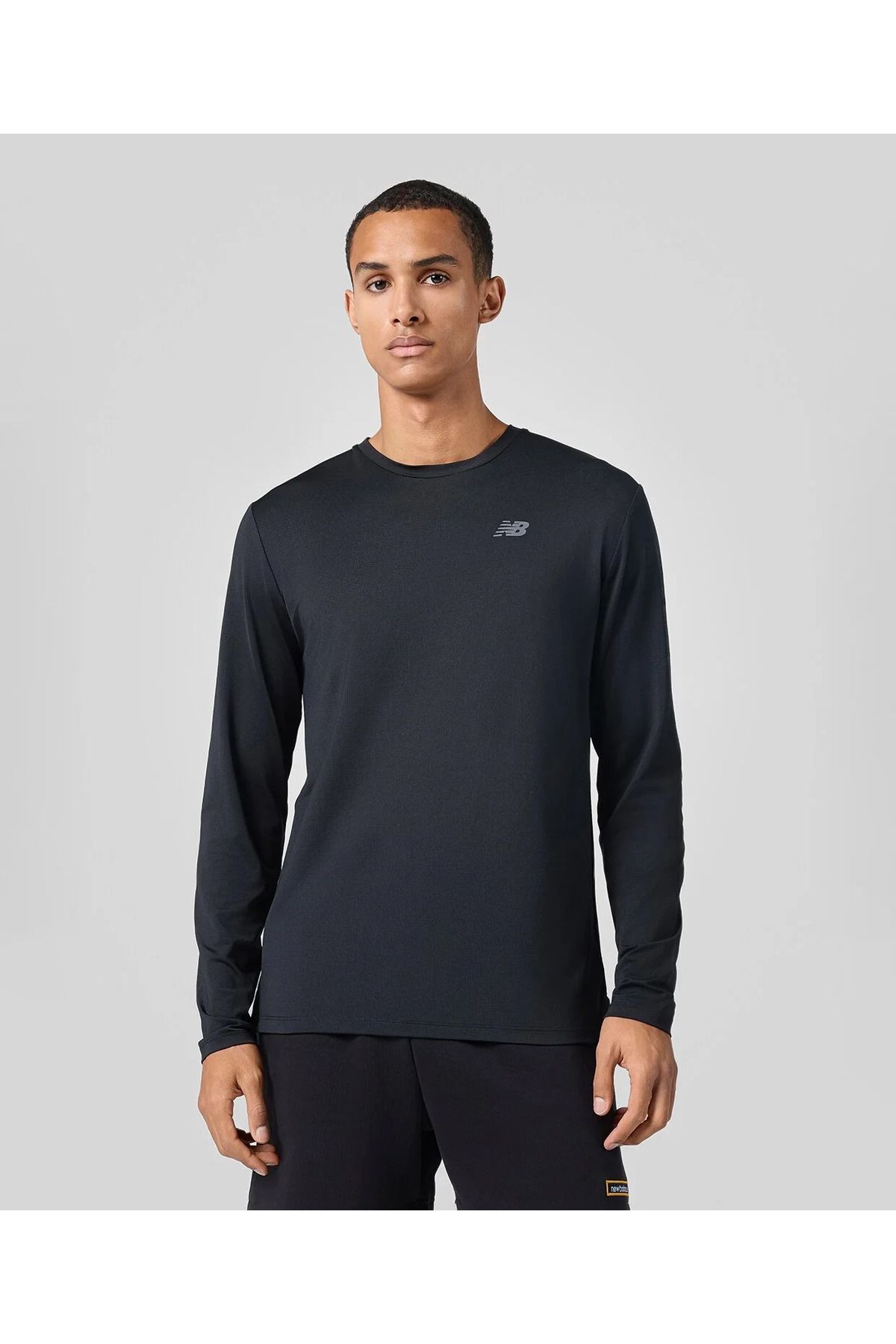 New Balance Erkek Sweatshirt - MNC3422-BK