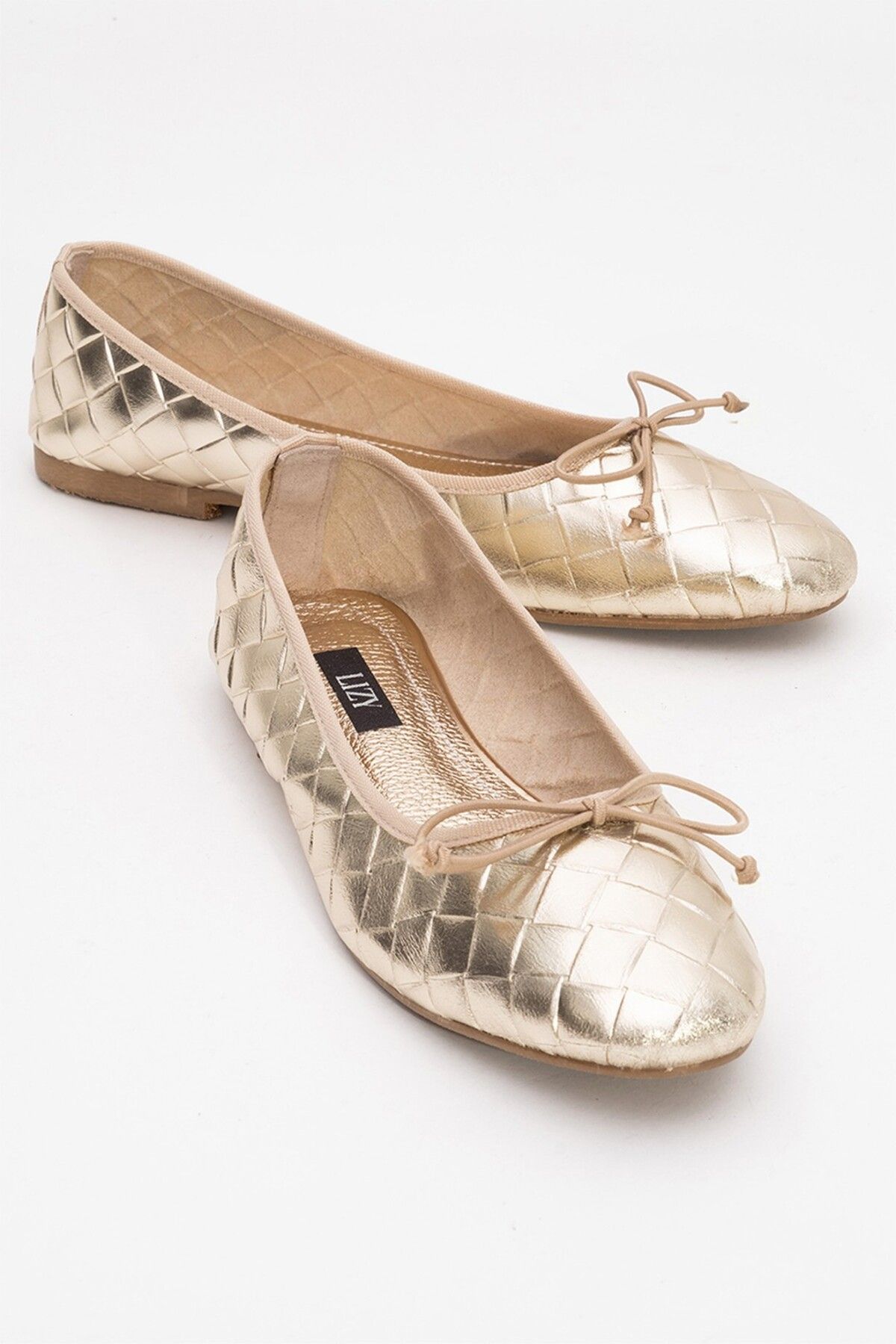 Lizy Shoes Fiyonk Detaylı Düz Babet