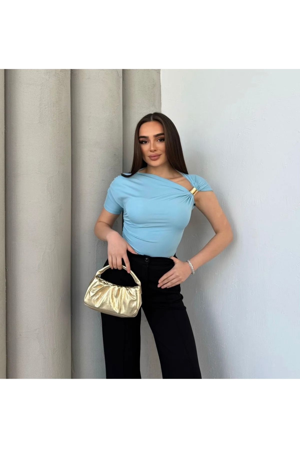 Butik Omzu tokalı bluz