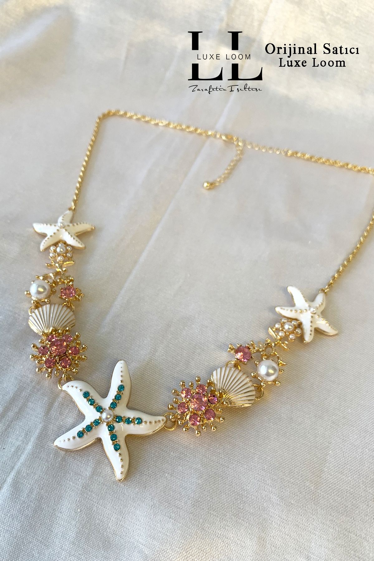 Luxe Loom Zarafetin Işıltısı Kadın Beyaz Deniz Yıldızı Deniz Kabuğu Çiçekli Gold Plaj Şıklığı Yaz Kolyesi 001