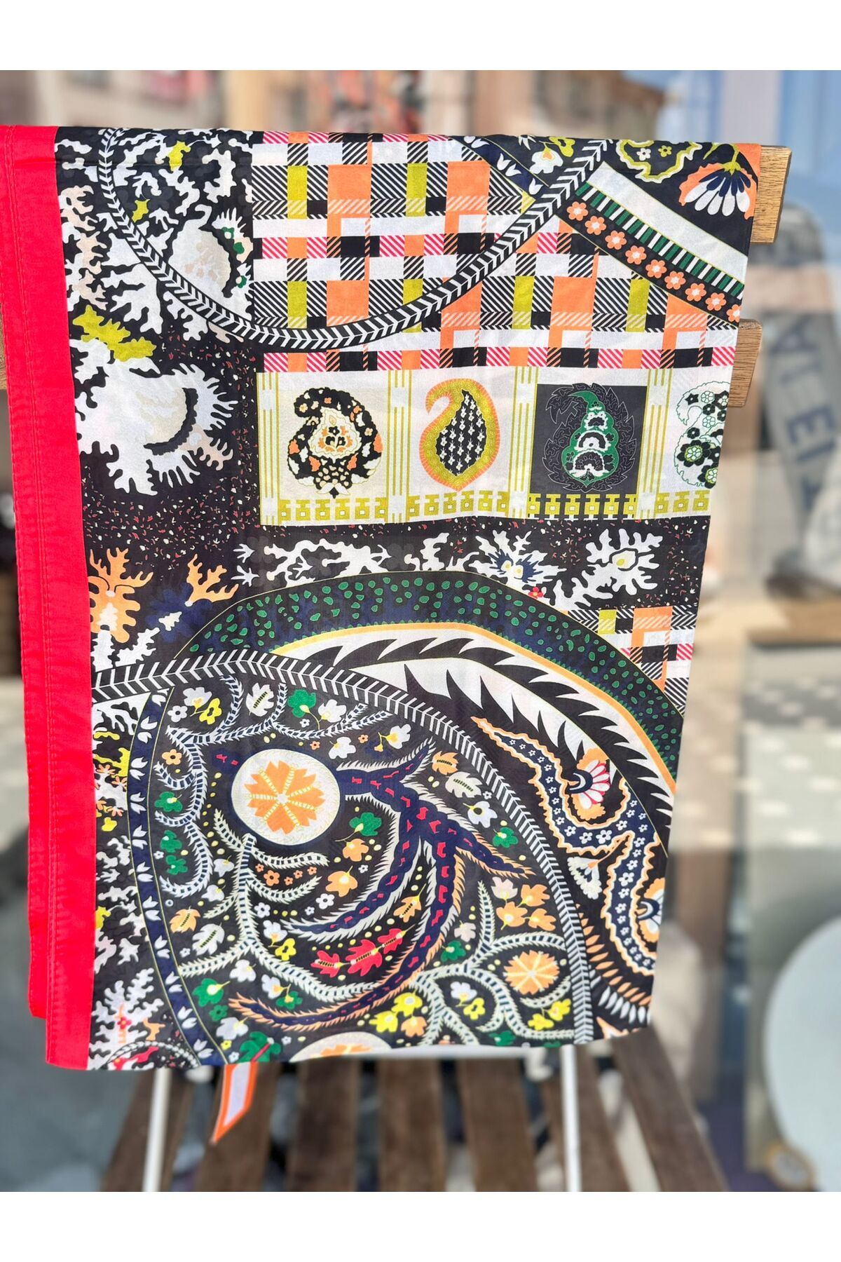MODA ÇOK RENKLİ MARKA DESENLİ HAYAL ŞAL