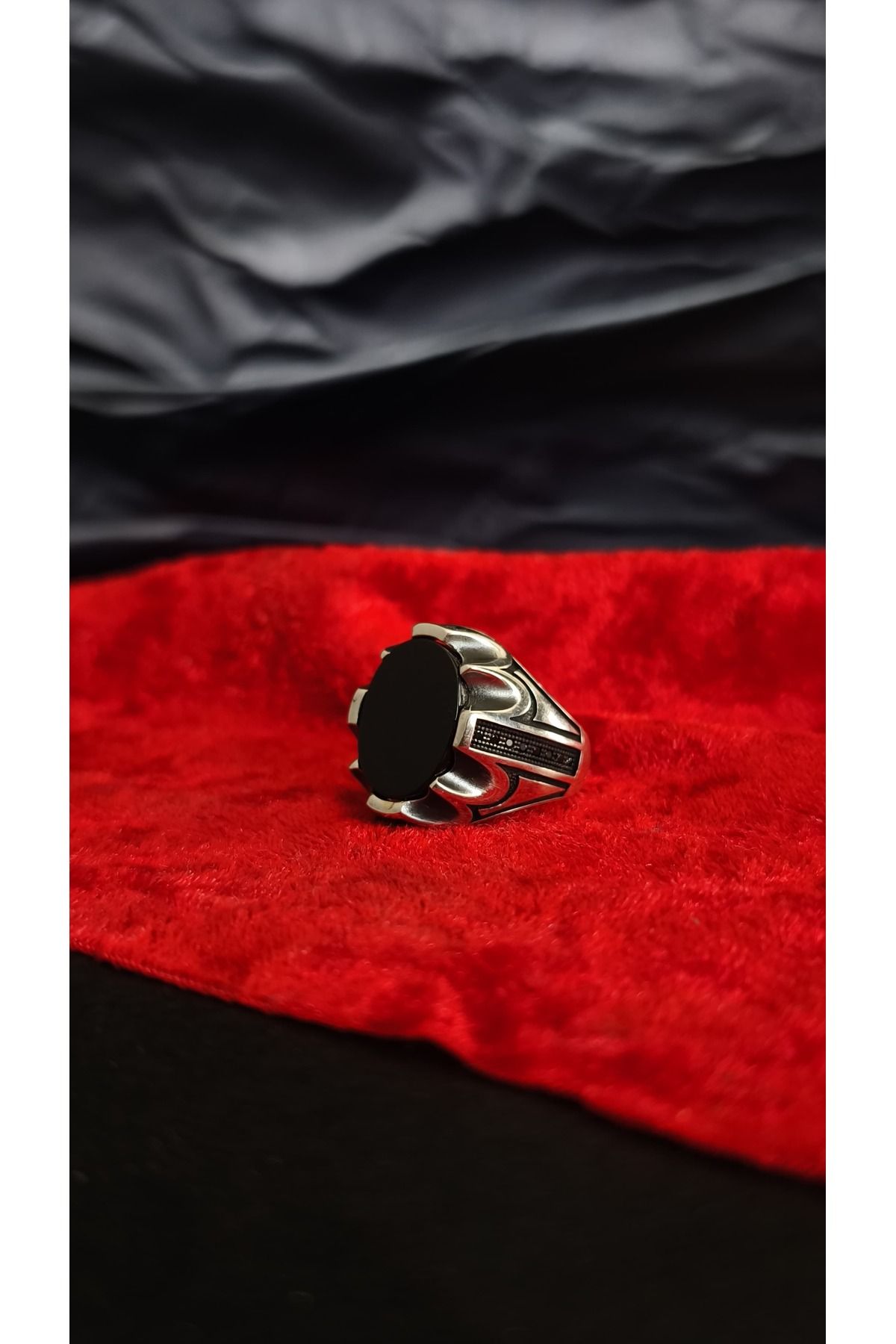 Avcı Silver Oval Siyah Zirkon Taşlı 925 Ayar Gümüş Erkek Yüzük
