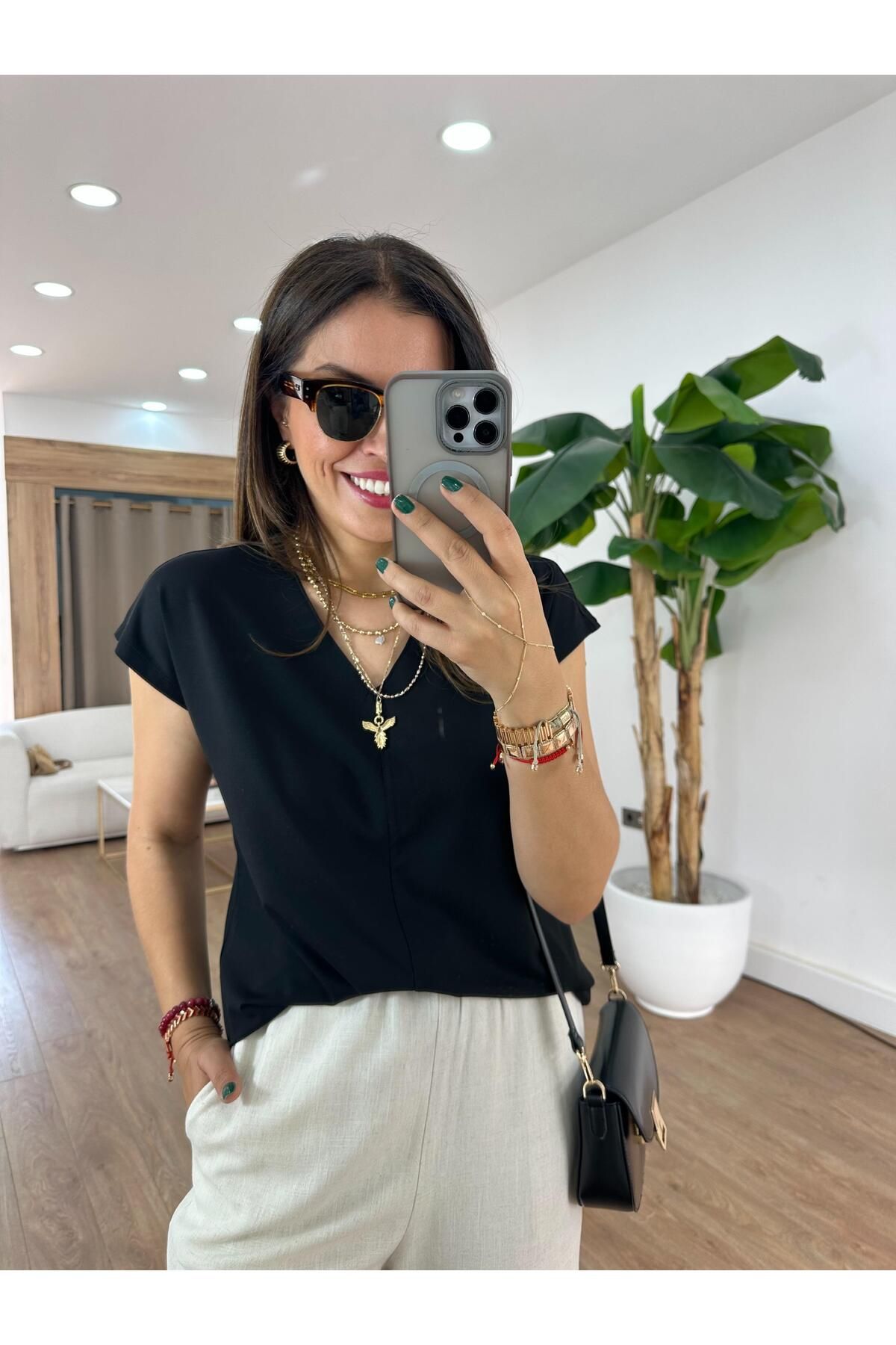 2she V Yaka Basic Modal Tshirt - Siyah