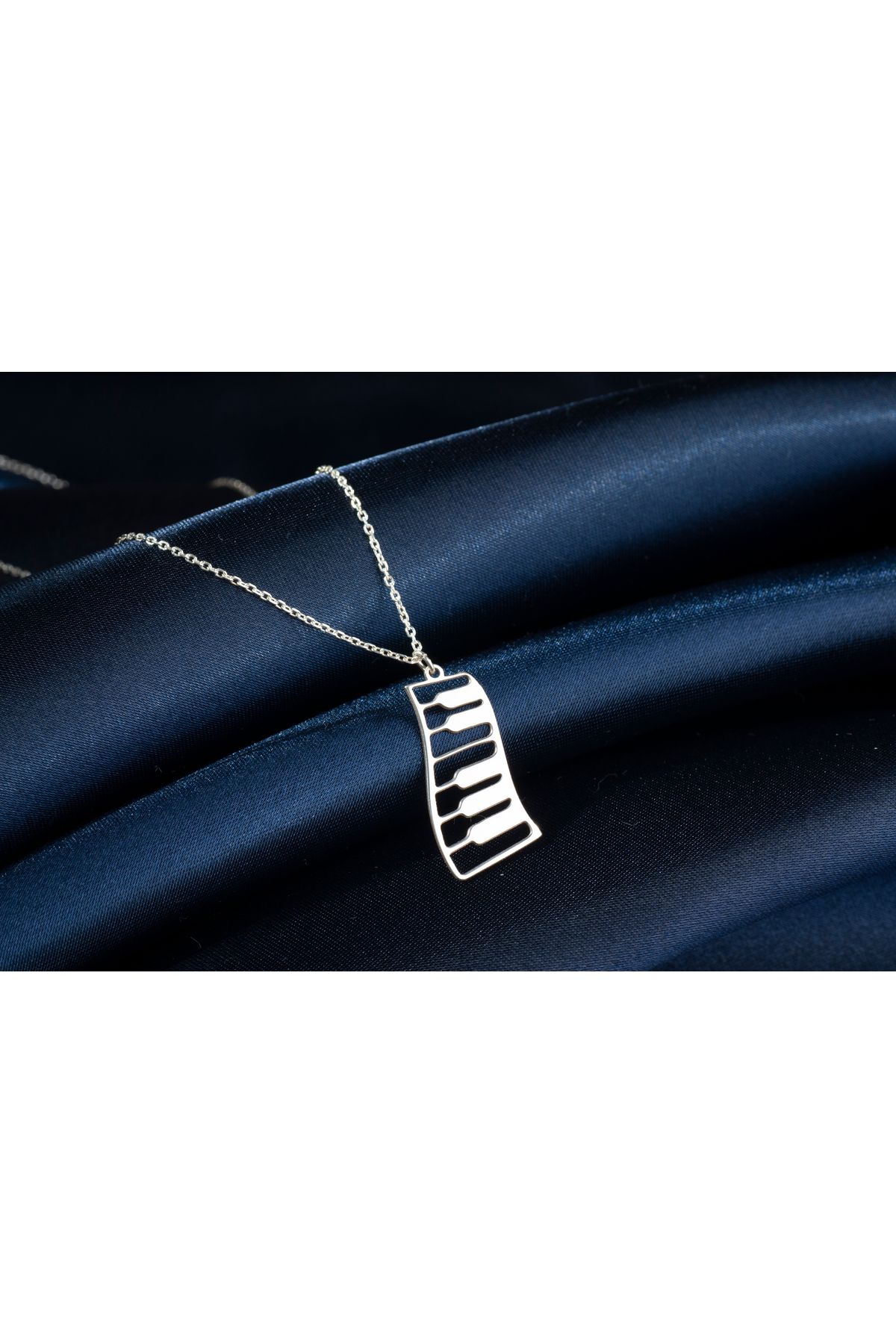 DIZY SILVER Müzik Temalı Kolye • Piyano Tuşları Tasarım • 925 Ayar Gümüş Zincirli