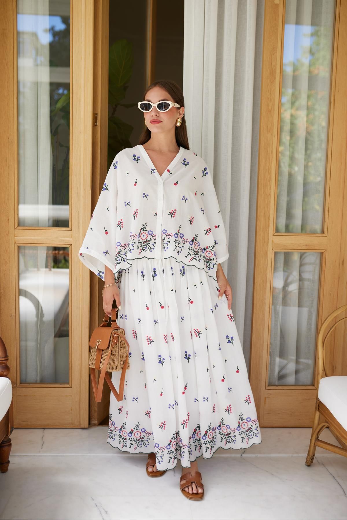 Askı Tekstil Beyaz Yarasa Kol Kimono Etek Çiçek Nakışlı Takım