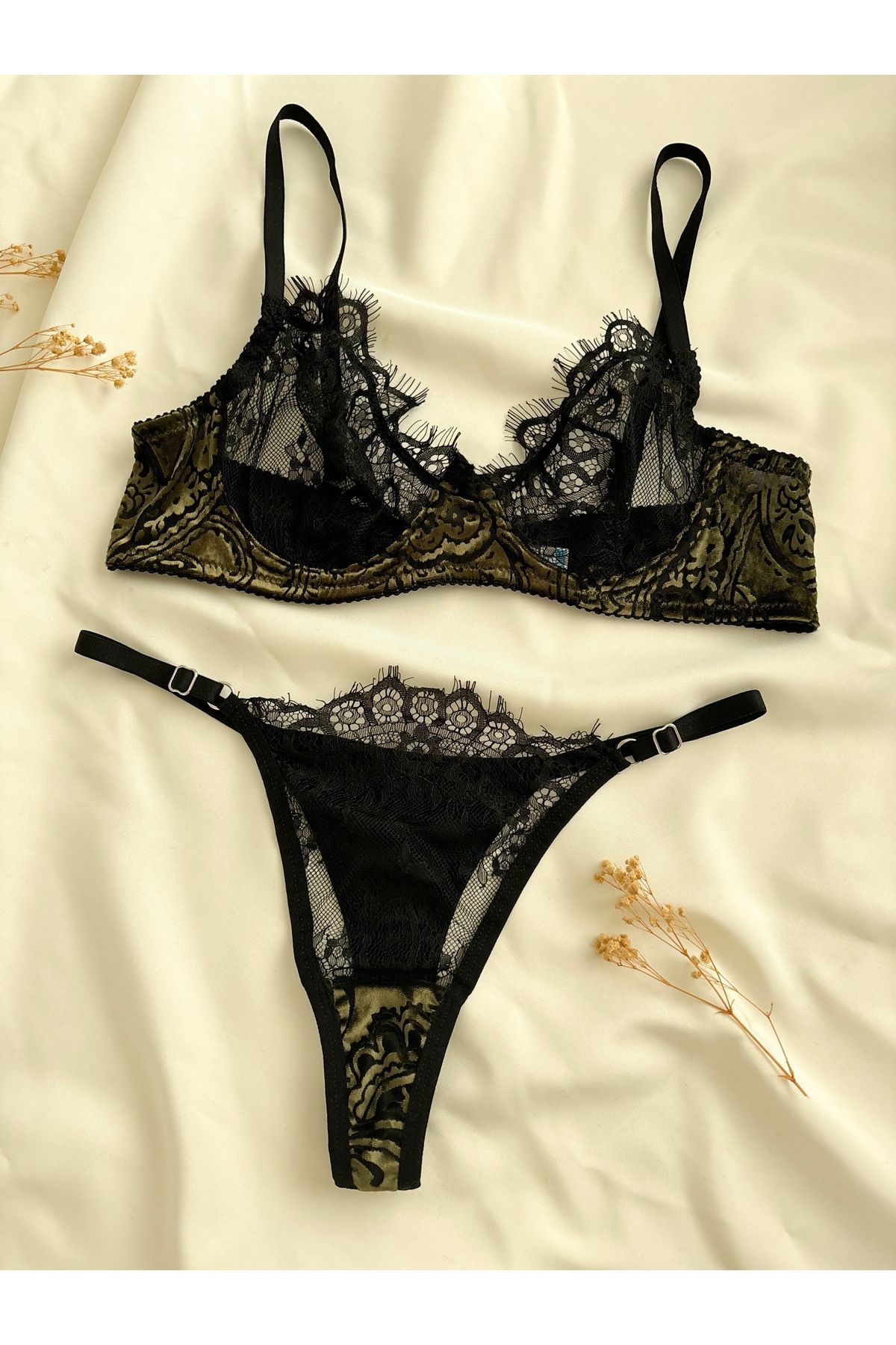 lunesa Kadife Detaylı Dantelli Bralet Takımı (Sütyen&Tanga)