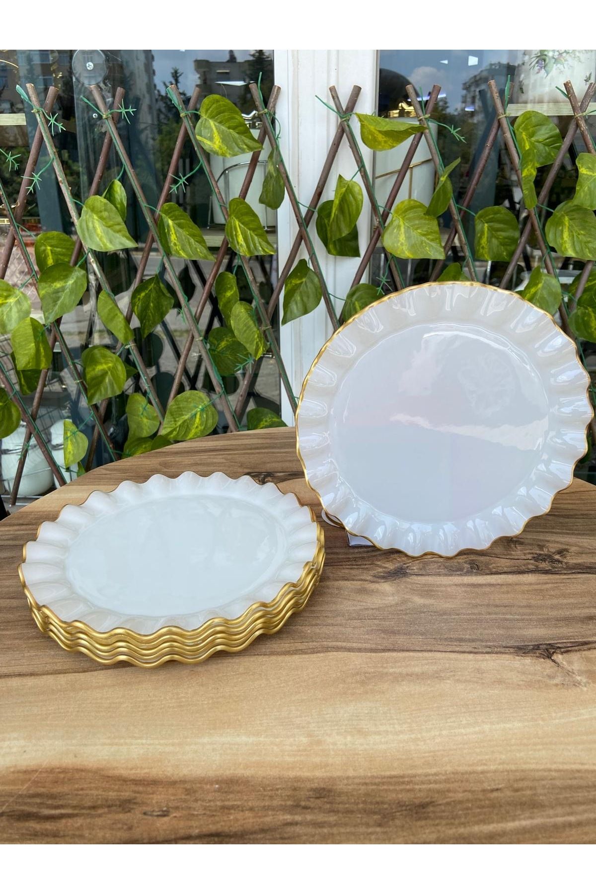 GÜRCÜGLASS İsabella gold tatlı tabagı