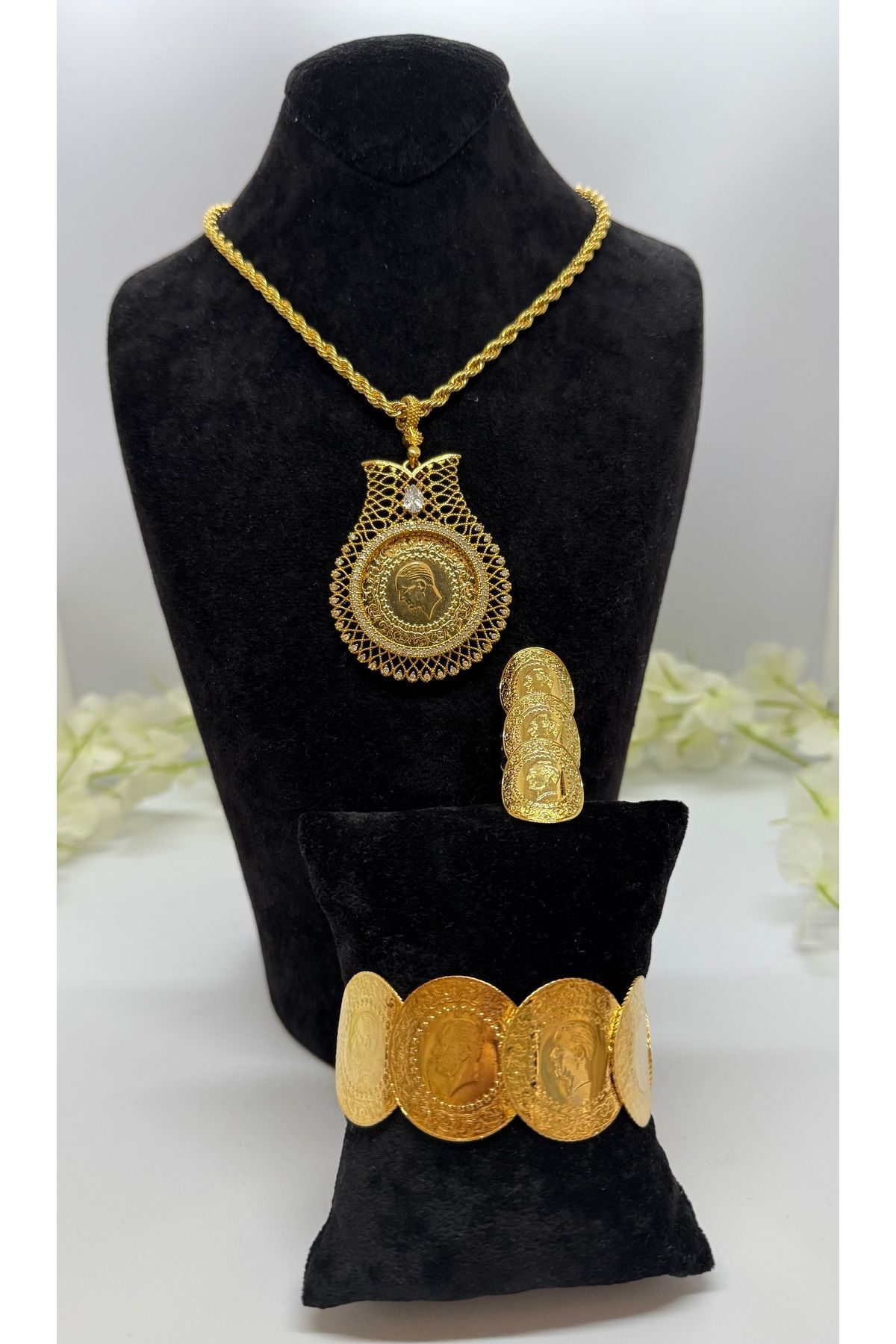 Constanza Exclusive 22 Ayar Altın Kaplama Taşlı Tuğralı Set Lvd510