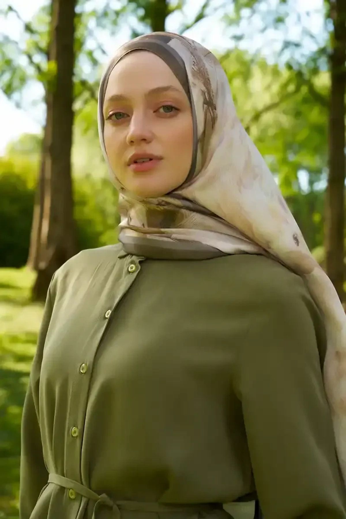 Madame Polo Crystal Flower Desen Şal - Haki